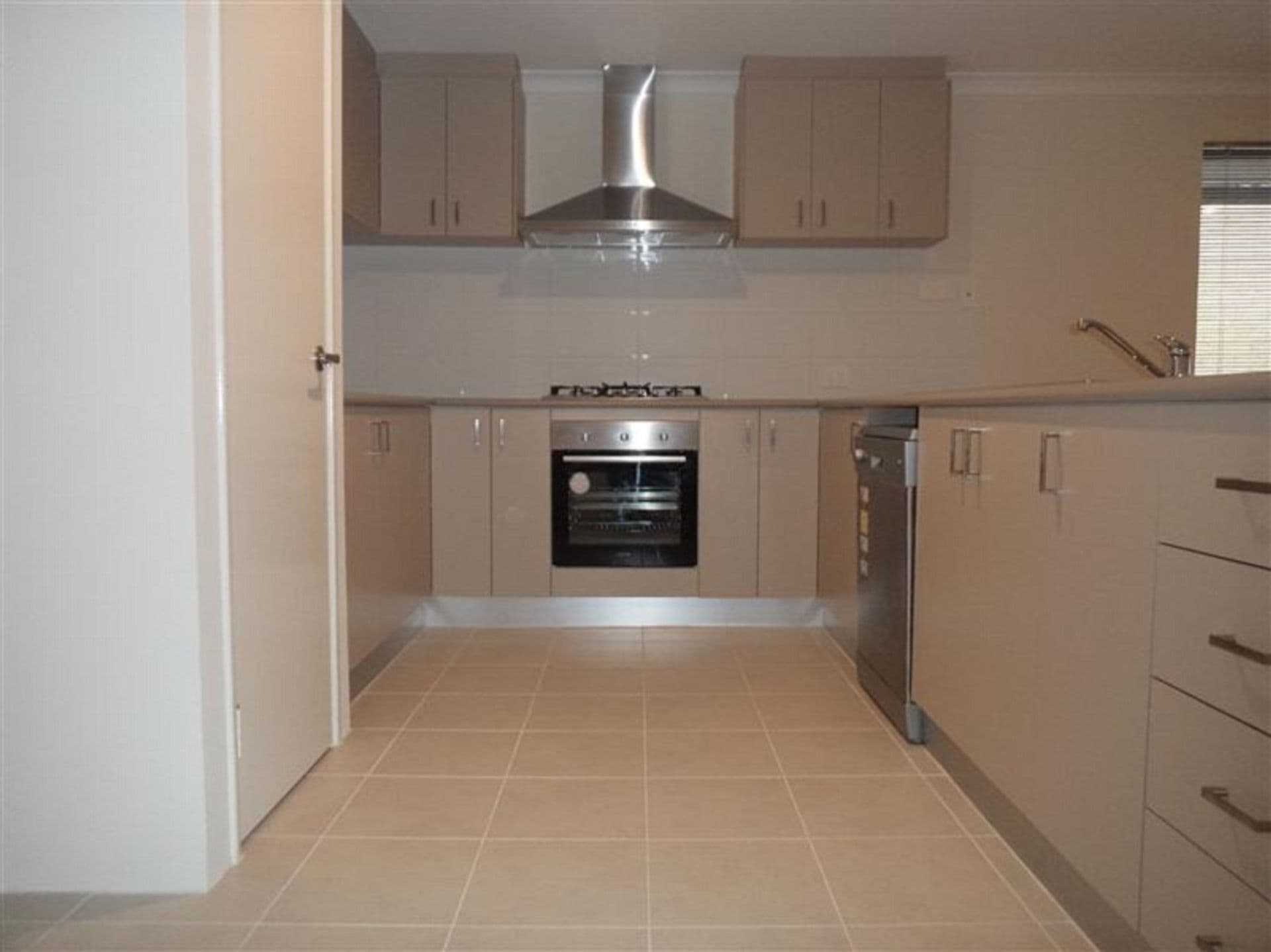 20/61 Rockingham Beach Road, Rockingham, WA, 6168, Baldivis - Thumbnail 4