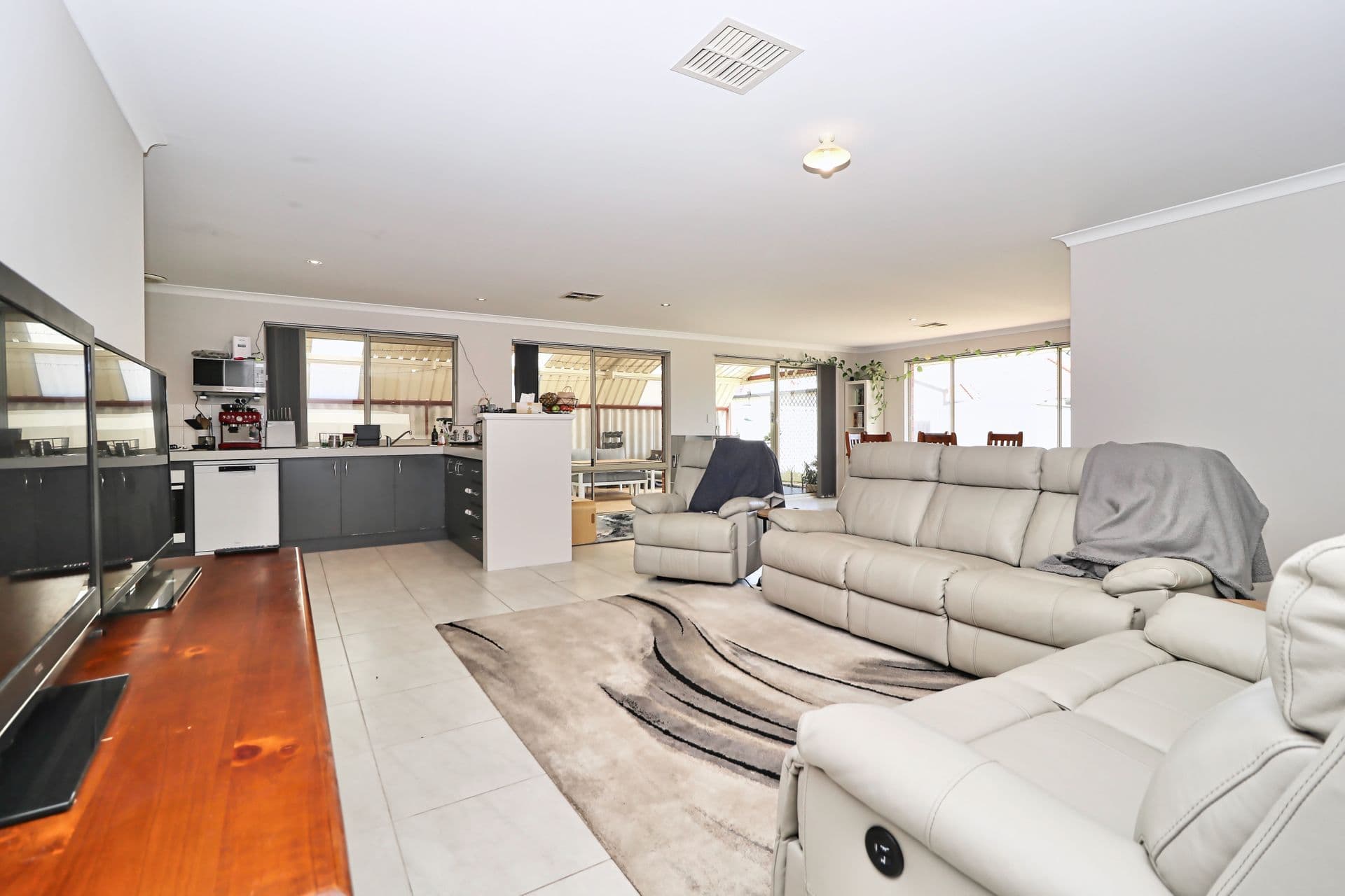 20/61 Rockingham Beach Road, Rockingham, WA, 6168, Port Kennedy - Thumbnail 8