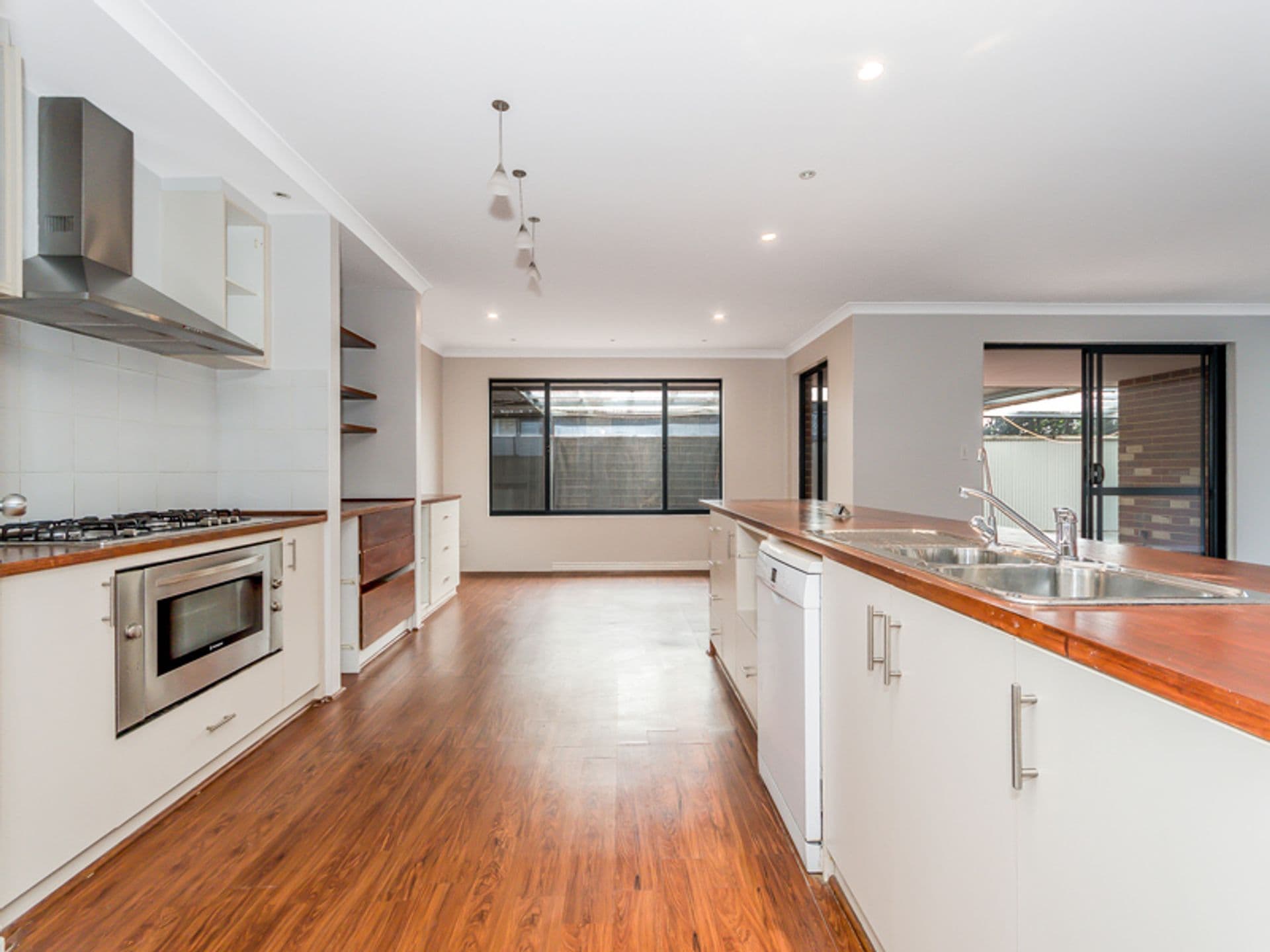 20/61 Rockingham Beach Road, Rockingham, WA, 6168, Waikiki - Thumbnail 3