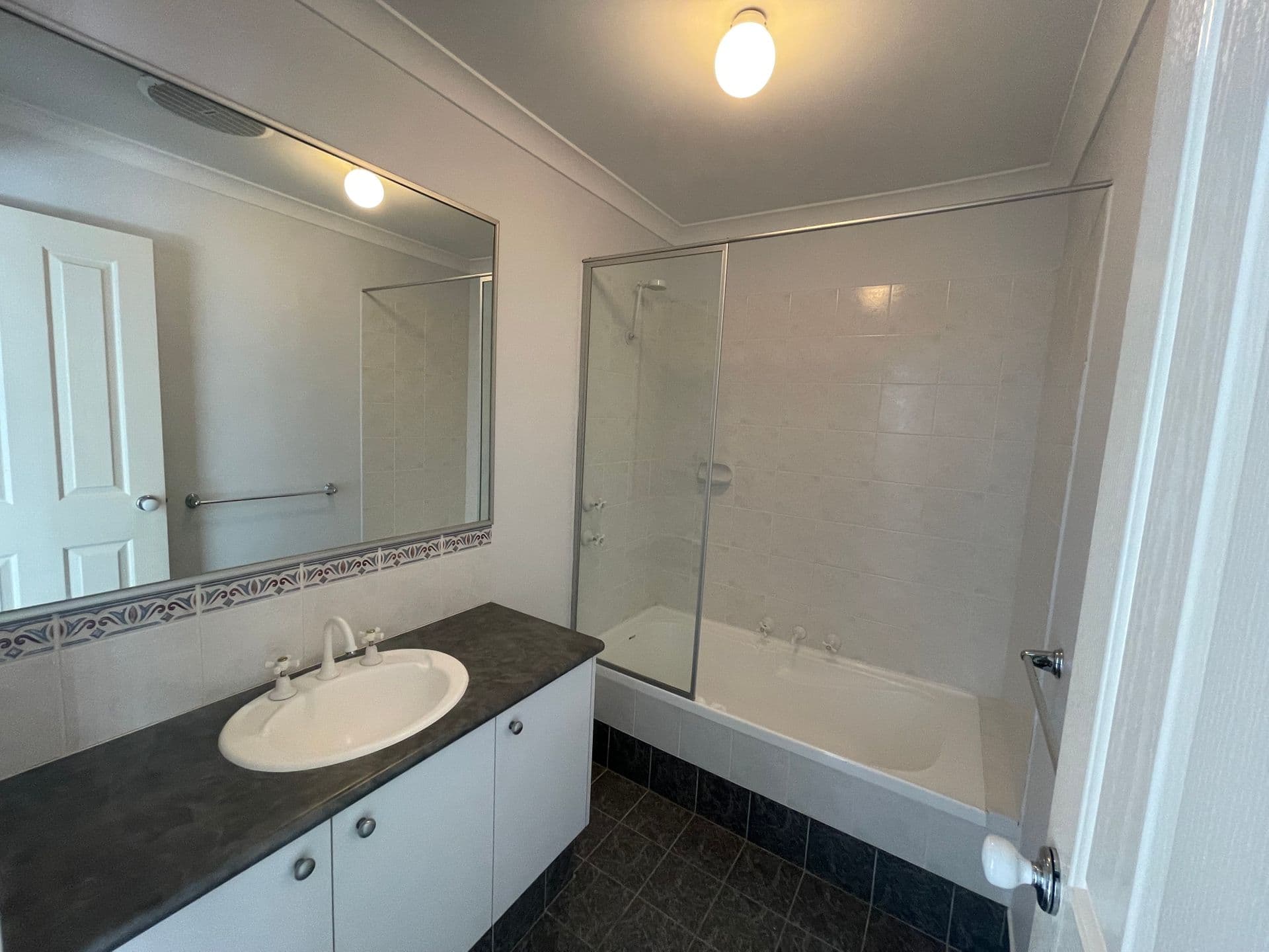 2/136 Lewington Street, Rockingham, WA, 6168, Rockingham - Thumbnail 8