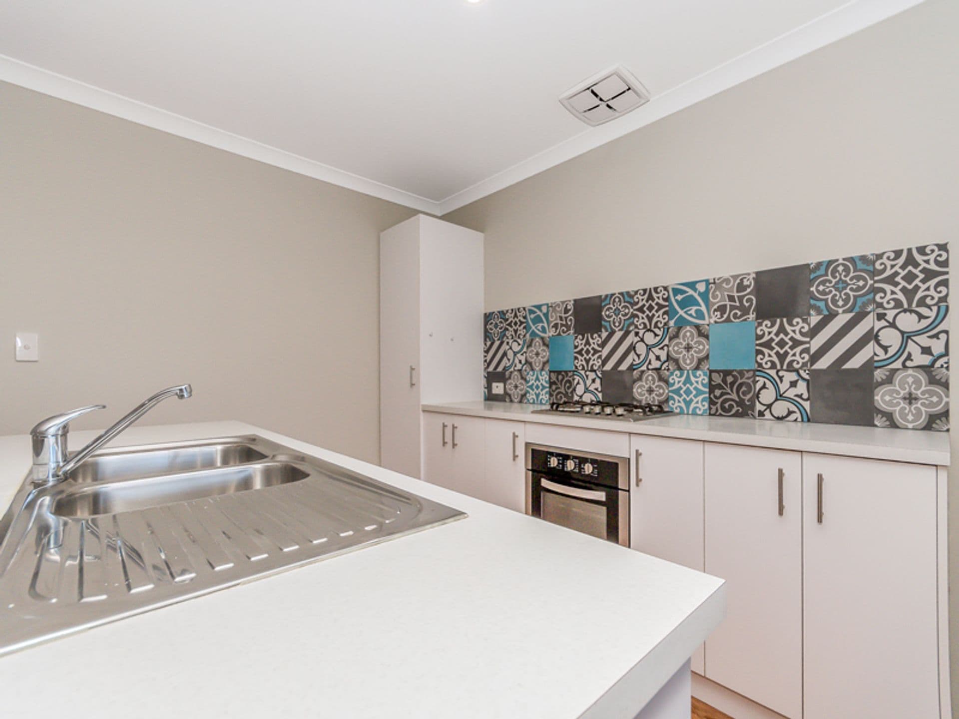 20/61 Rockingham Beach Road, Rockingham, WA, 6168, Lakelands - Thumbnail 3