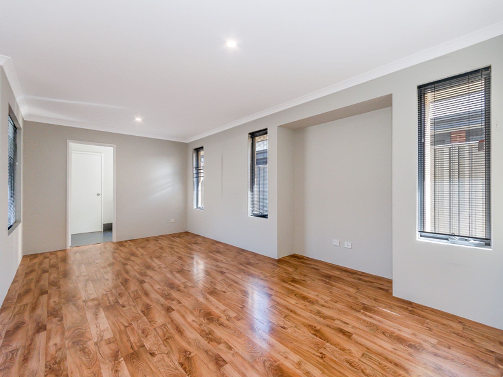 20/61 Rockingham Beach Road, Rockingham, WA, 6168, Lakelands - Thumbnail 5