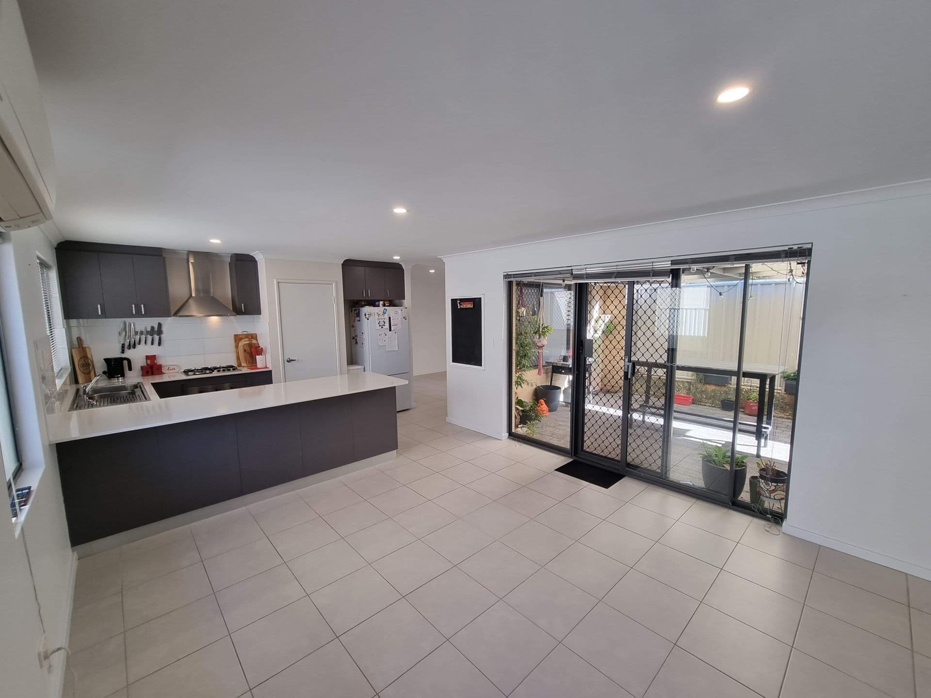 20/61 Rockingham Beach Road, Rockingham, WA, 6168, Golden Bay - Thumbnail 2