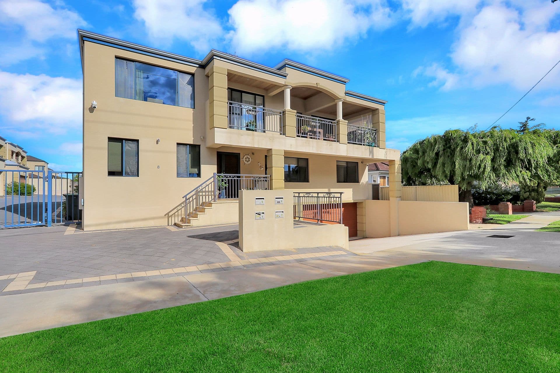 8/111 Kent Street, Rockingham, WA, 6168, Rockingham - Thumbnail 2