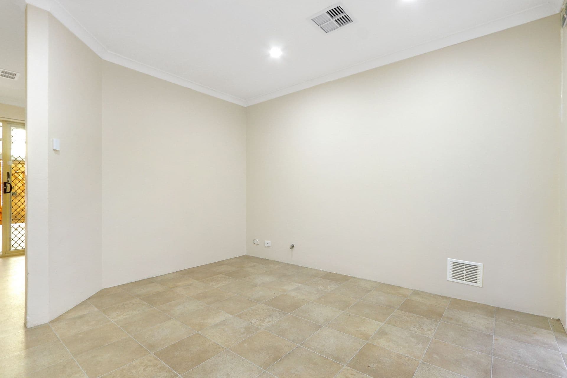 20/61 Rockingham Beach Road, Rockingham, WA, 6168, Rockingham - Thumbnail 4