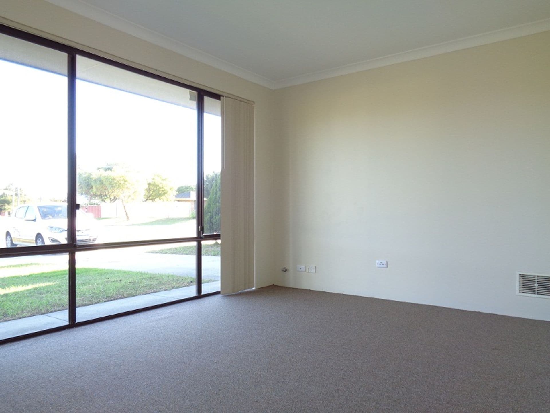11 Murchison Road, Cooloongup, WA, 6168, Cooloongup - Thumbnail 2