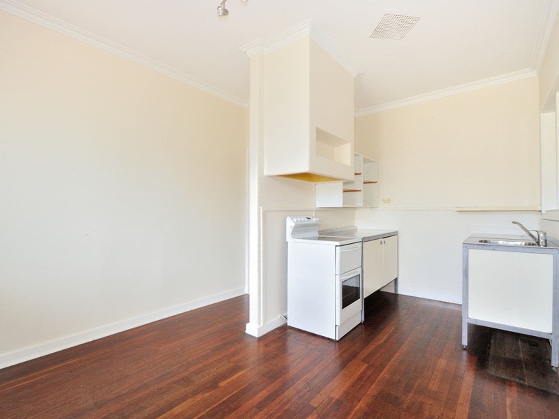 20/61 Rockingham Beach Road, Rockingham, WA, 6168, Rockingham - Thumbnail 2
