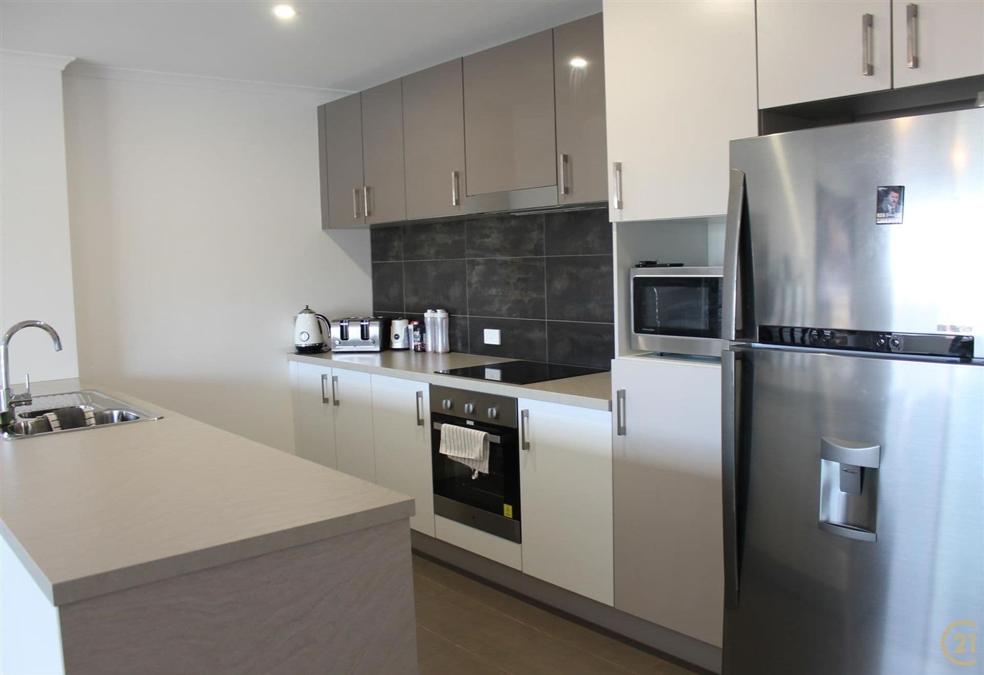 22/10 Pimlico Crescent, Wellard, WA, 6170, Wellard - Thumbnail 2