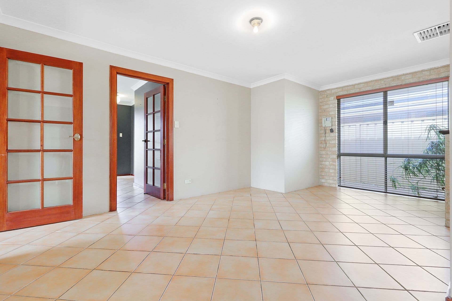 20/61 Rockingham Beach Road, Rockingham, WA, 6168, Warnbro - Thumbnail 4