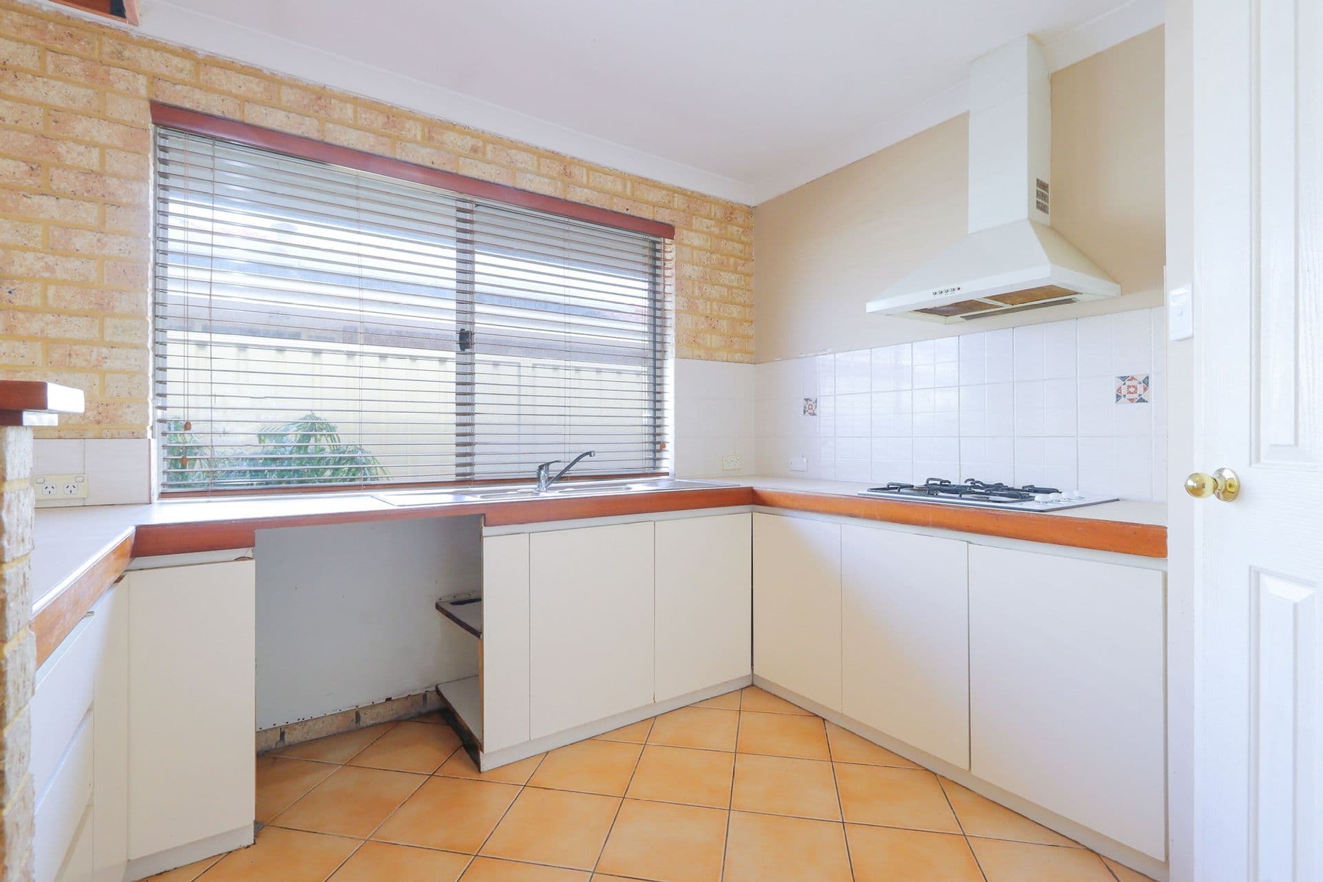 20/61 Rockingham Beach Road, Rockingham, WA, 6168, Warnbro - Thumbnail 7