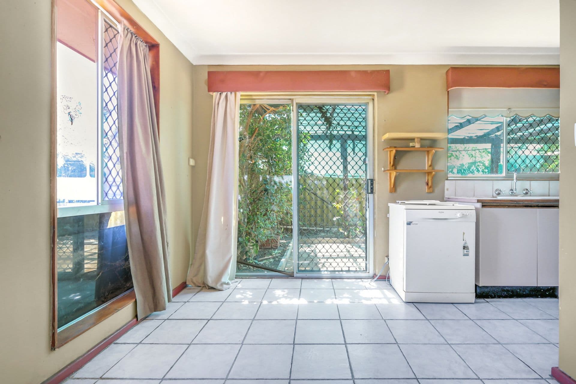 20/61 Rockingham Beach Road, Rockingham, WA, 6168, Hillman - Thumbnail 5
