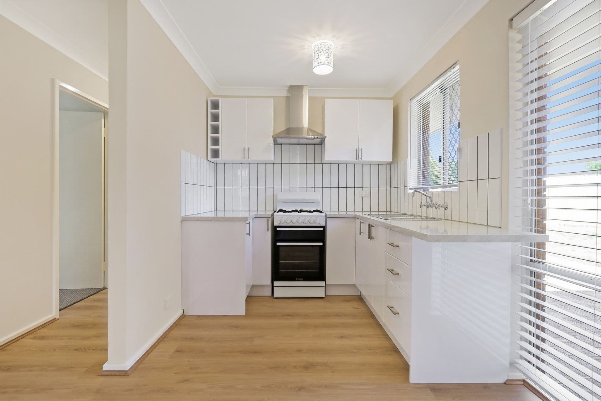 20/61 Rockingham Beach Road, Rockingham, WA, 6168, Cooloongup - Thumbnail 5