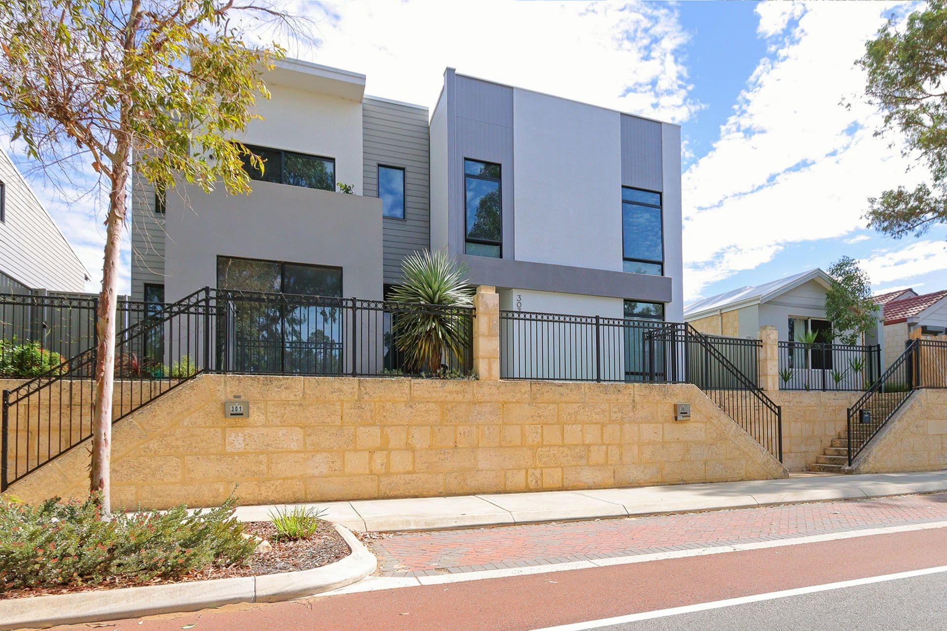 20/61 Rockingham Beach Road, Rockingham, WA, 6168, Wellard - Thumbnail 2