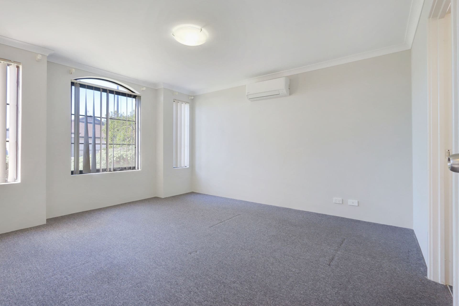 20/61 Rockingham Beach Road, Rockingham, WA, 6168, Shoalwater - Thumbnail 3