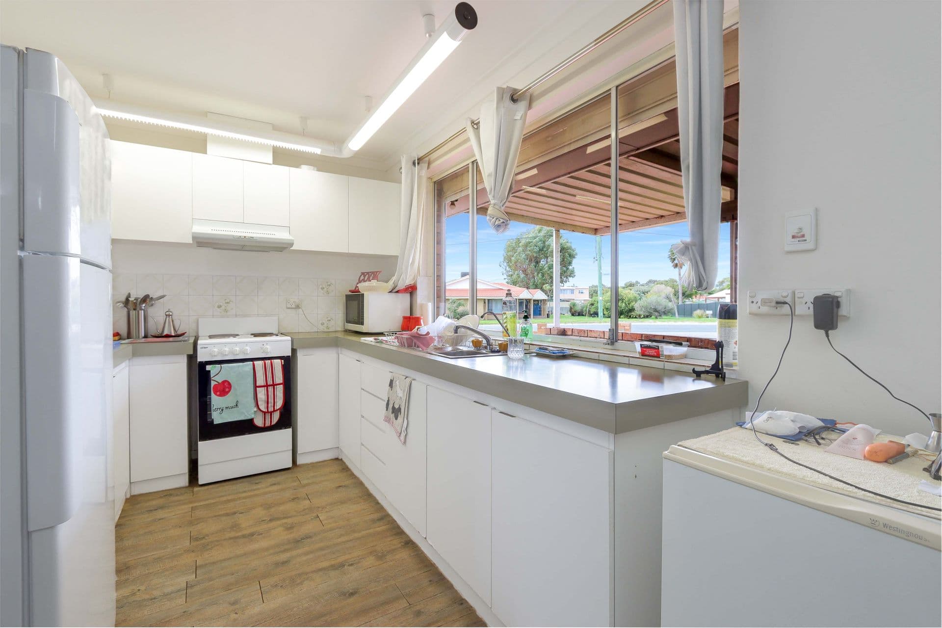 20/61 Rockingham Beach Road, Rockingham, WA, 6168, Safety Bay - Thumbnail 2