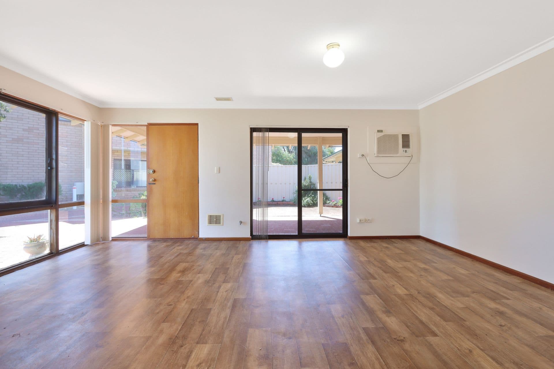 1/14 Vista Avenue, Rockingham, WA, 6168, Rockingham - Thumbnail 4