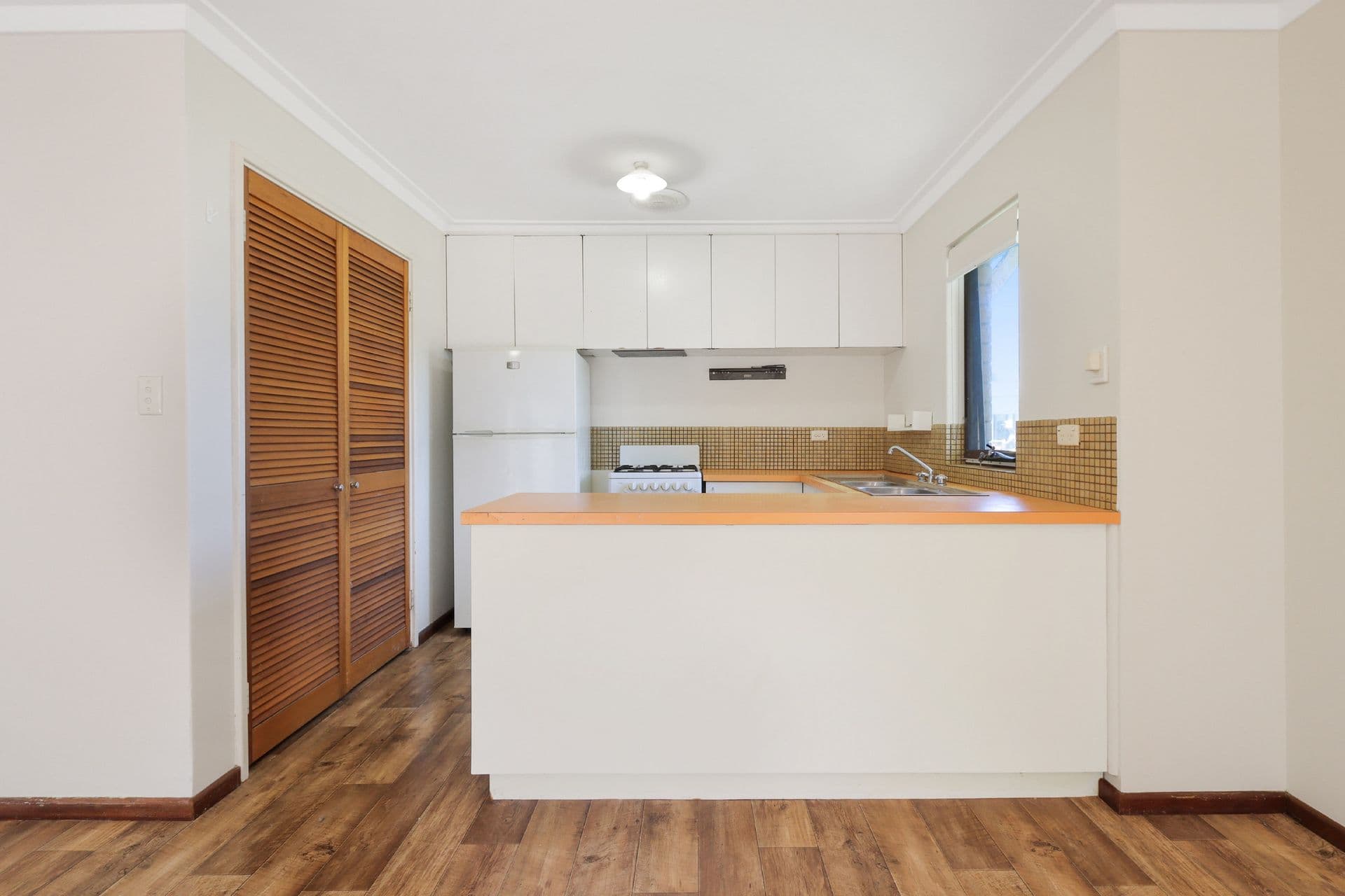 1/14 Vista Avenue, Rockingham, WA, 6168, Rockingham - Thumbnail 5