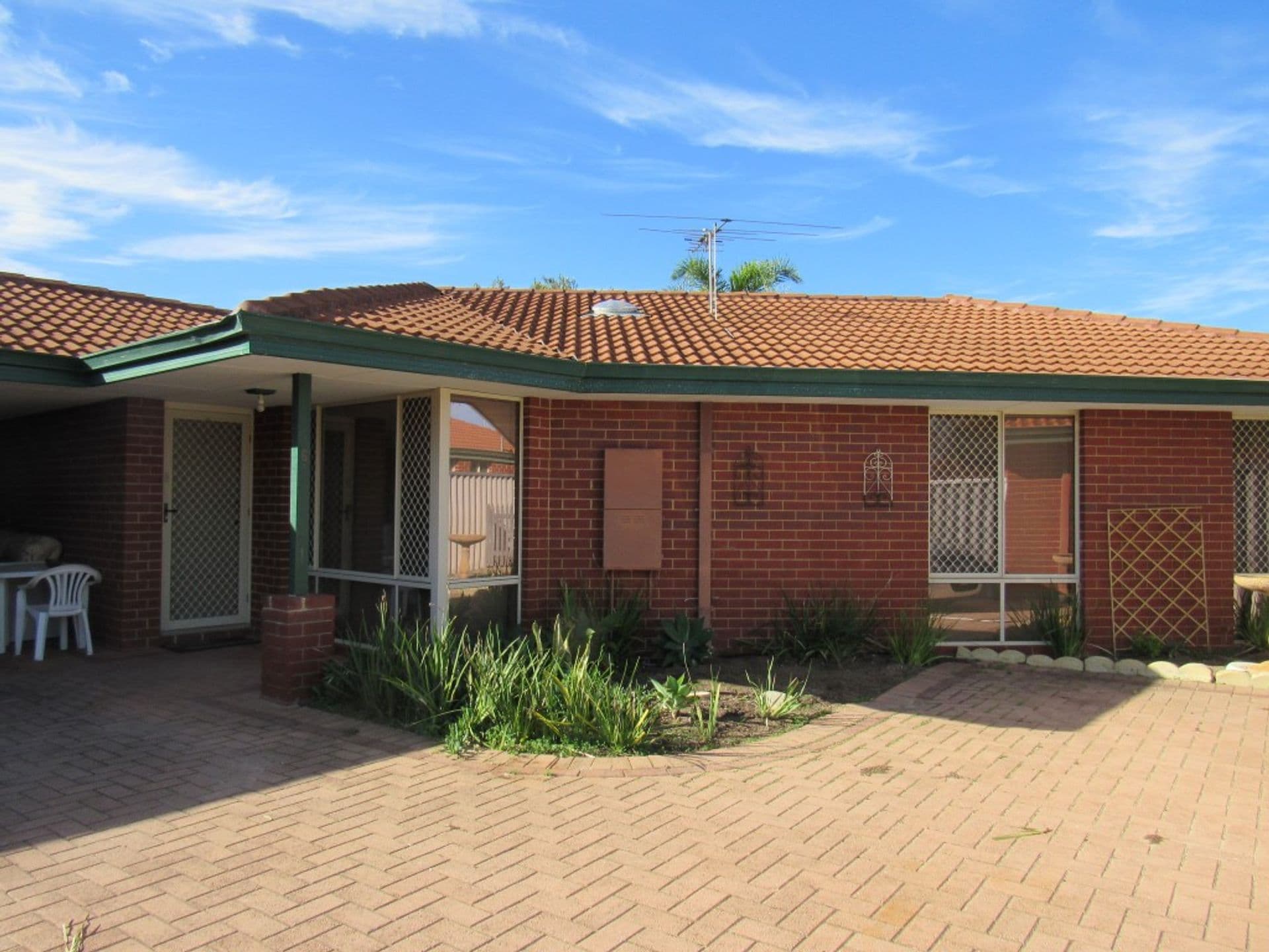 6/7 Greenlea Crescent, Warnbro, WA, 6169, Warnbro - Image 1