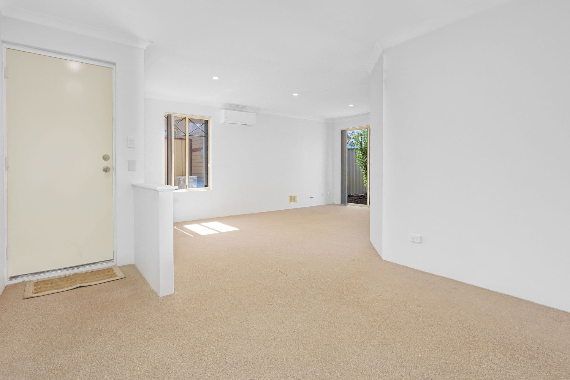 3/4 Marlo Place, Waikiki, WA, 6169, Waikiki - Thumbnail 3