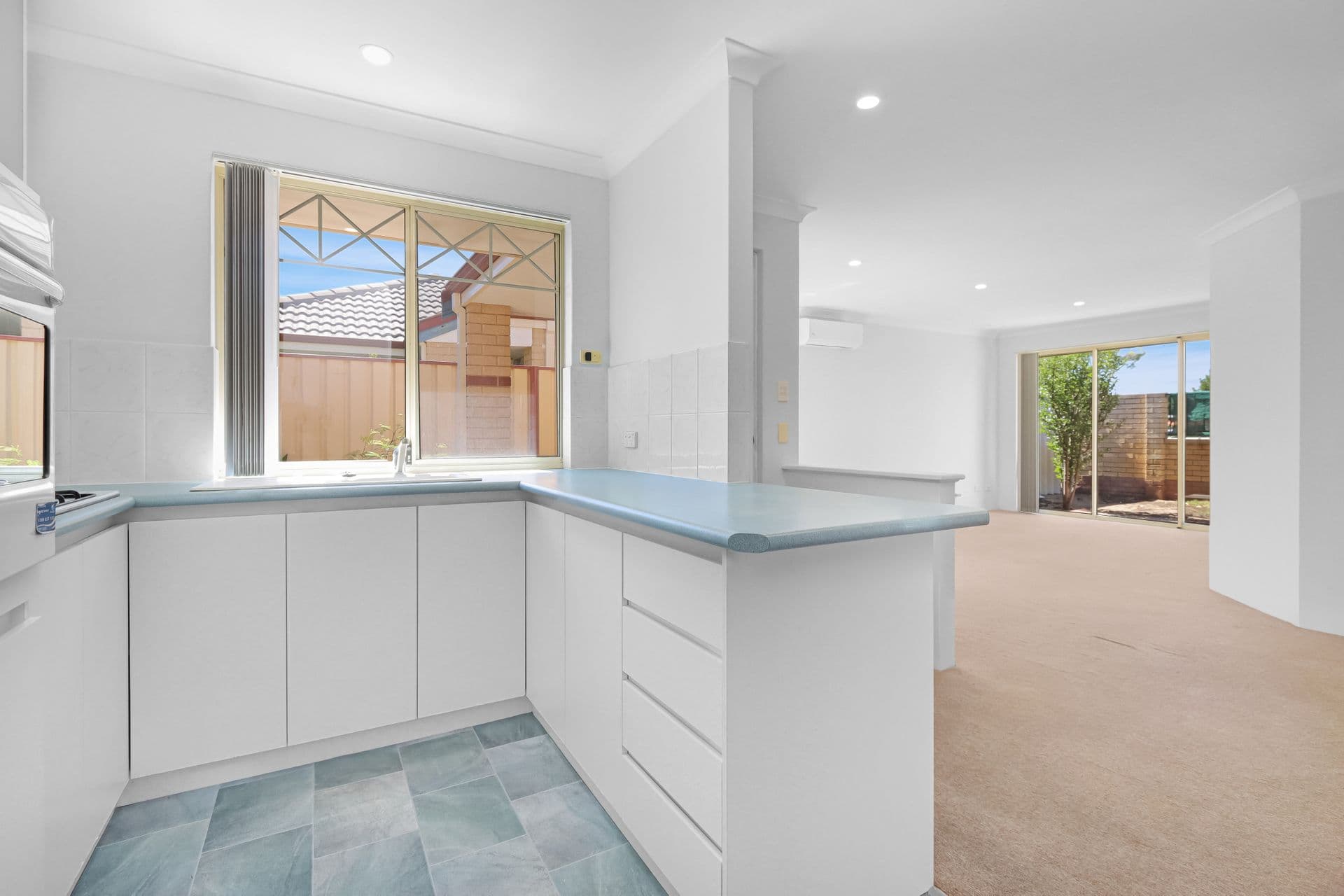 3/4 Marlo Place, Waikiki, WA, 6169, Waikiki - Thumbnail 2