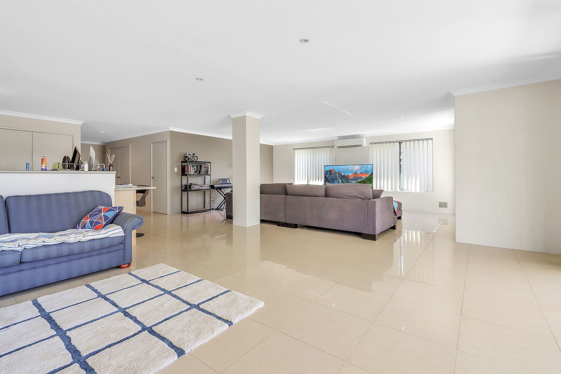 20/61 Rockingham Beach Road, Rockingham, WA, 6168, Rockingham - Thumbnail 2