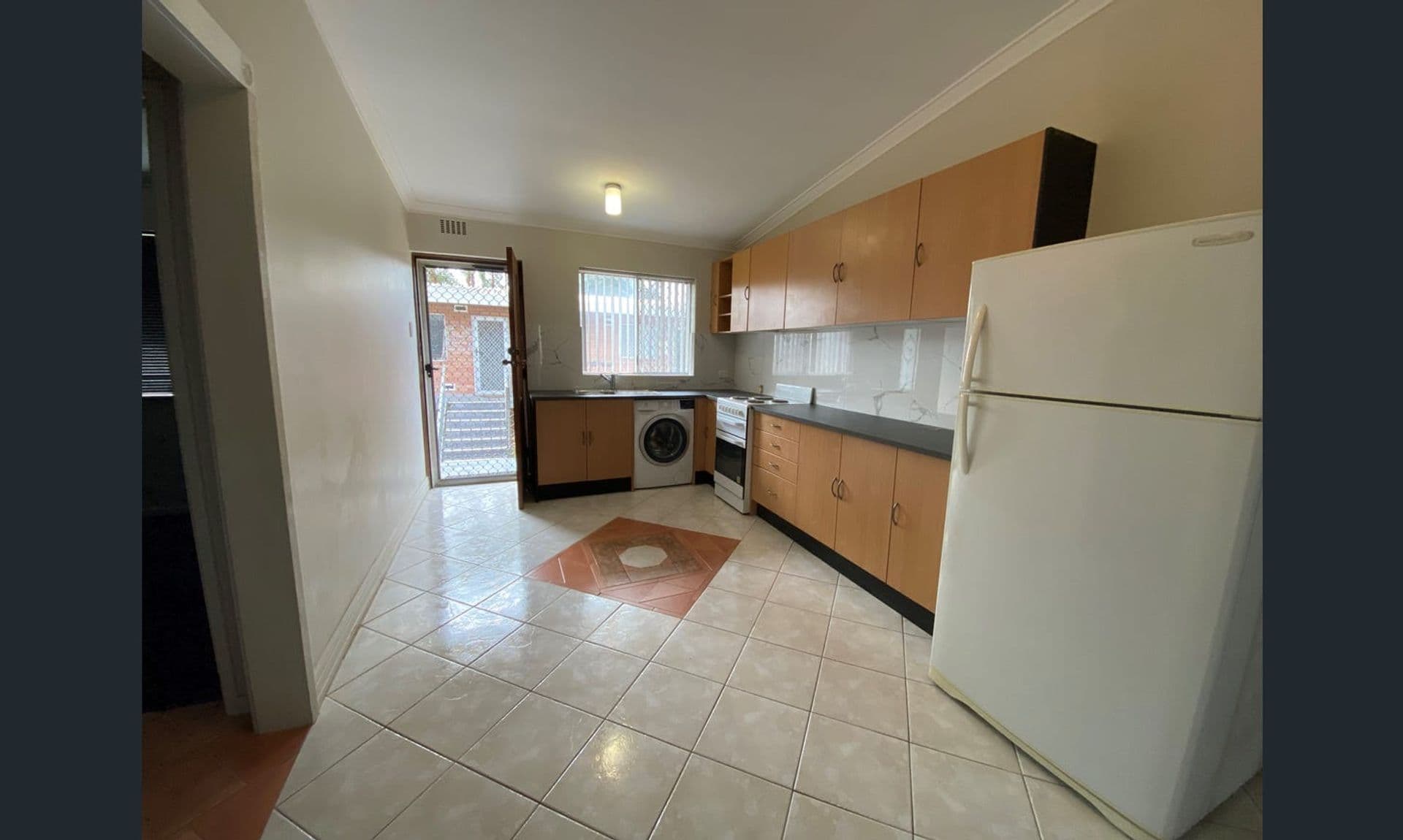 24/76 Kent Street, Rockingham, WA, 6168, Rockingham - Thumbnail 2