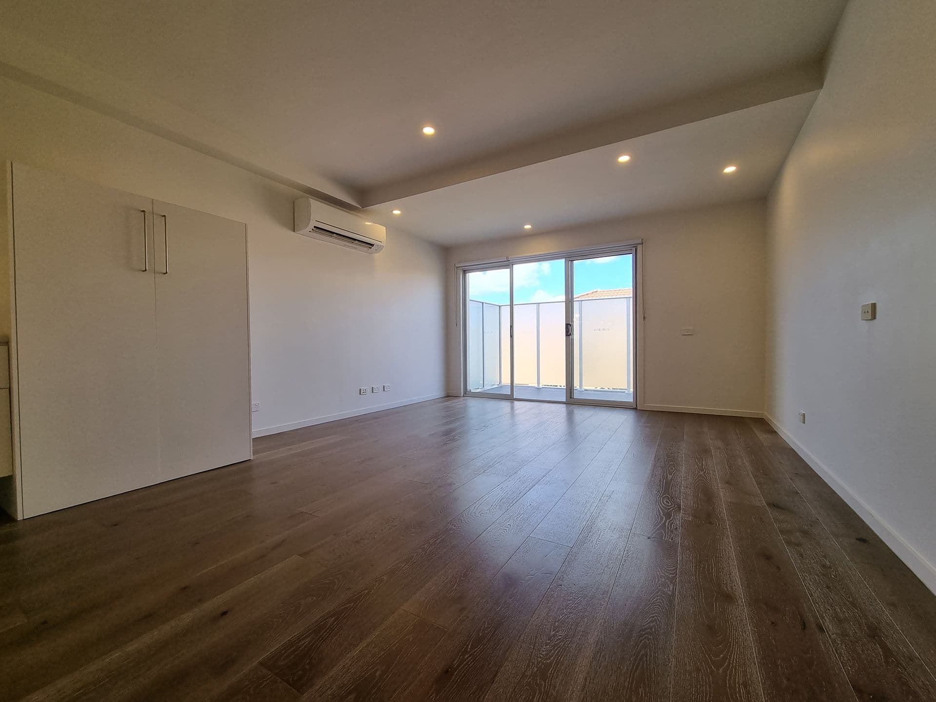 107/5-7 Dixon Street, Clayton, VIC, 3168, Clayton - Thumbnail 3