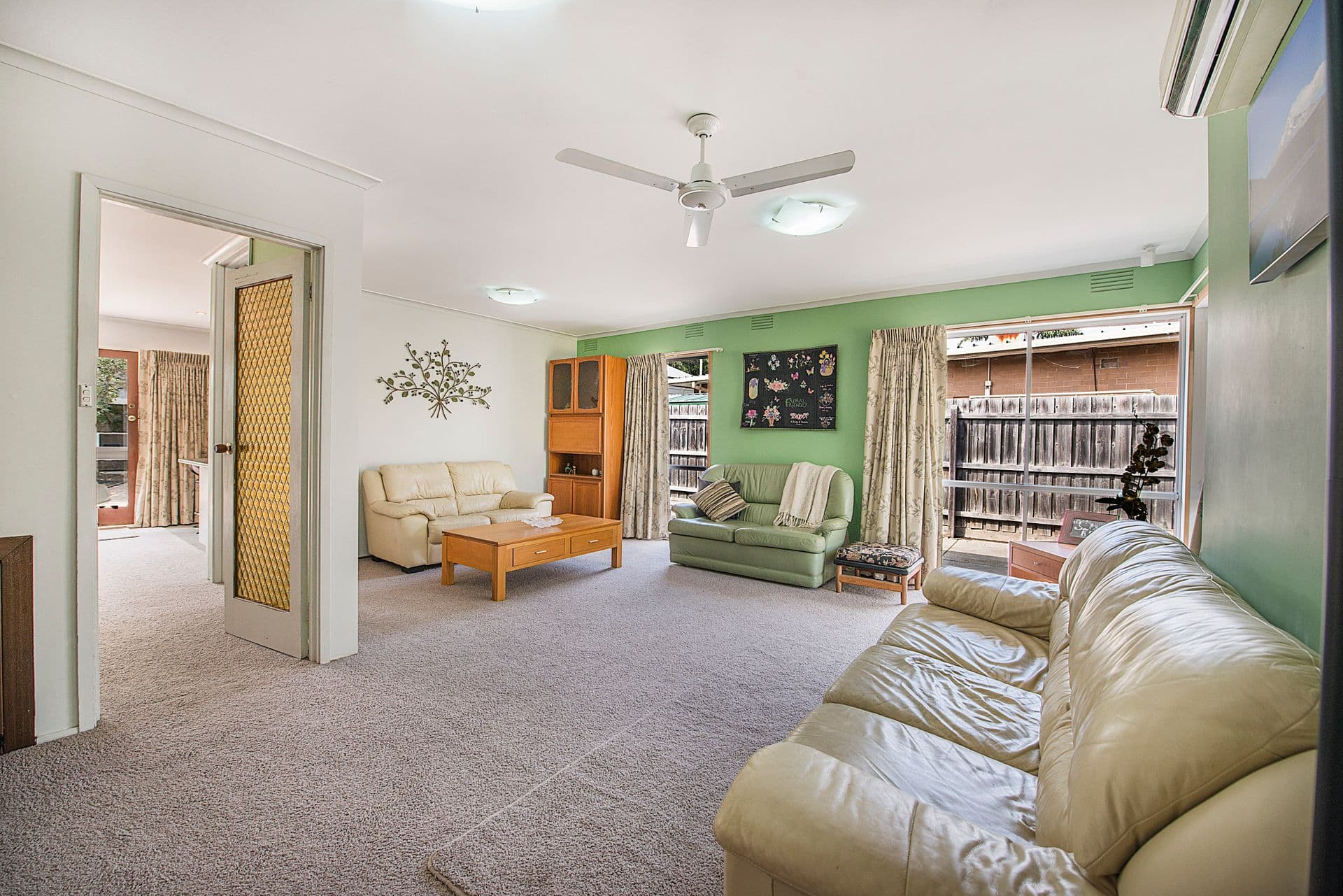 43 Ester Crescent, Clayton South, VIC, 3169, Clayton South - Thumbnail 2