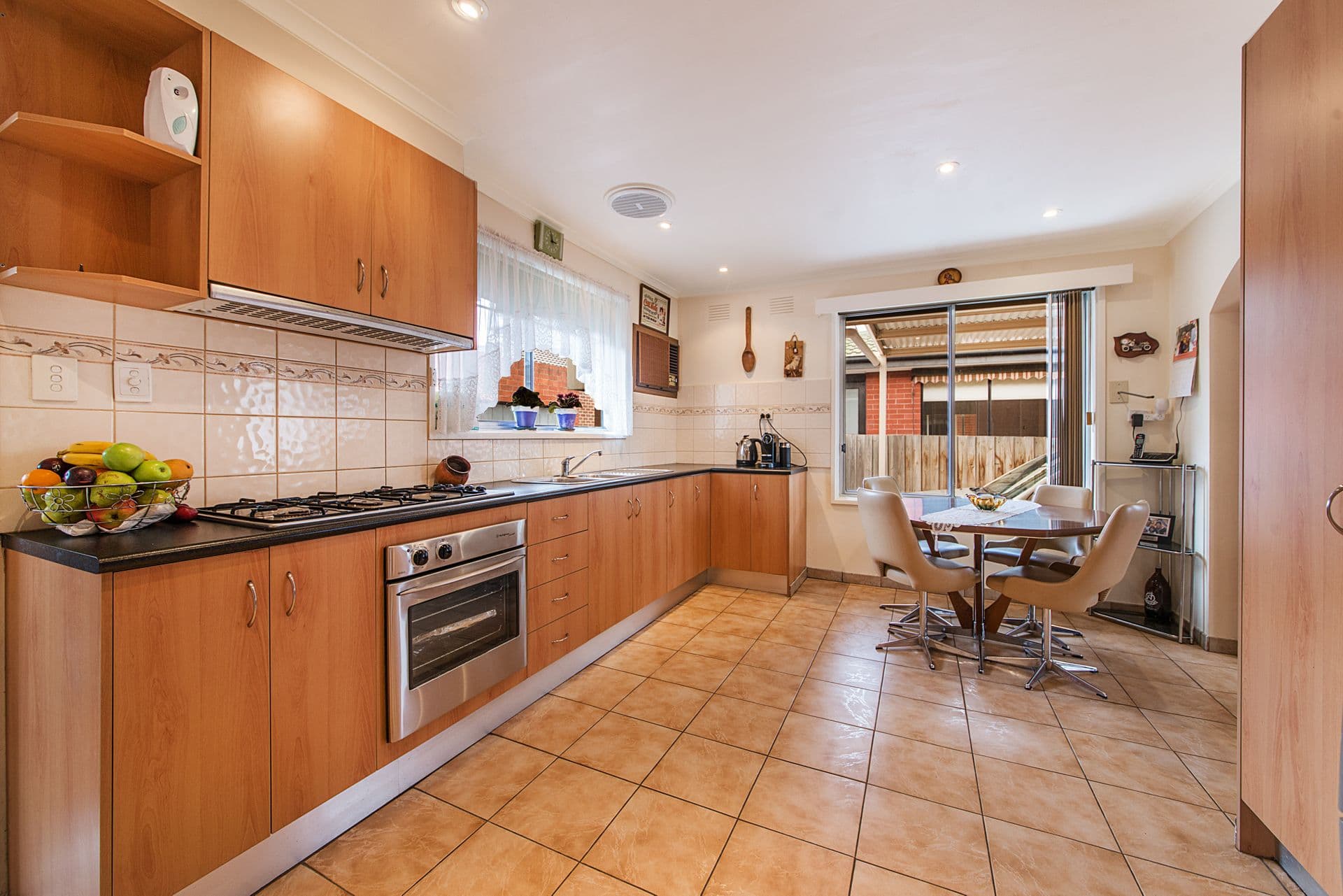 13 Barringun Crescent, Clayton South, VIC, 3169, Clayton South - Thumbnail 3