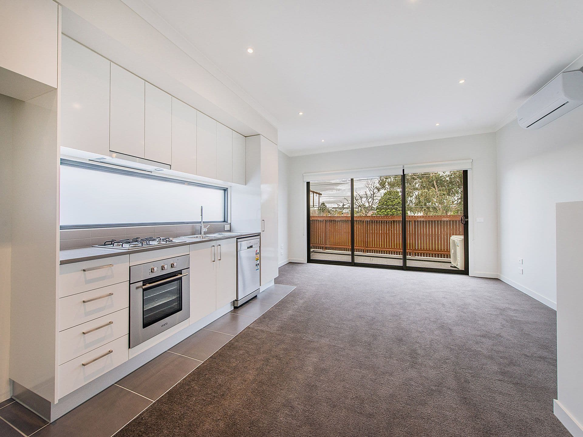 3/480 Haughton Road, Clayton South, VIC, 3169, Clayton South - Thumbnail 4
