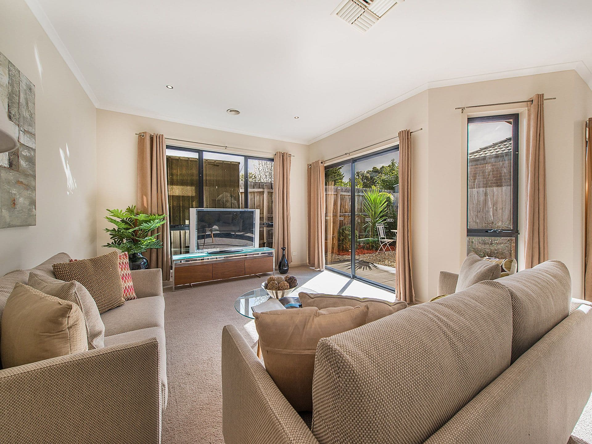 2A Albert Avenue, Springvale, VIC, 3171, Springvale - Thumbnail 2