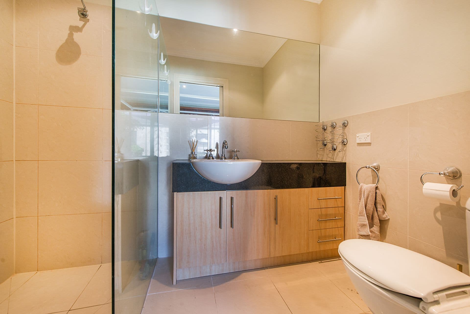 2/12 Caleb Street, Bentleigh East, VIC, 3165, Bentleigh East - Thumbnail 6