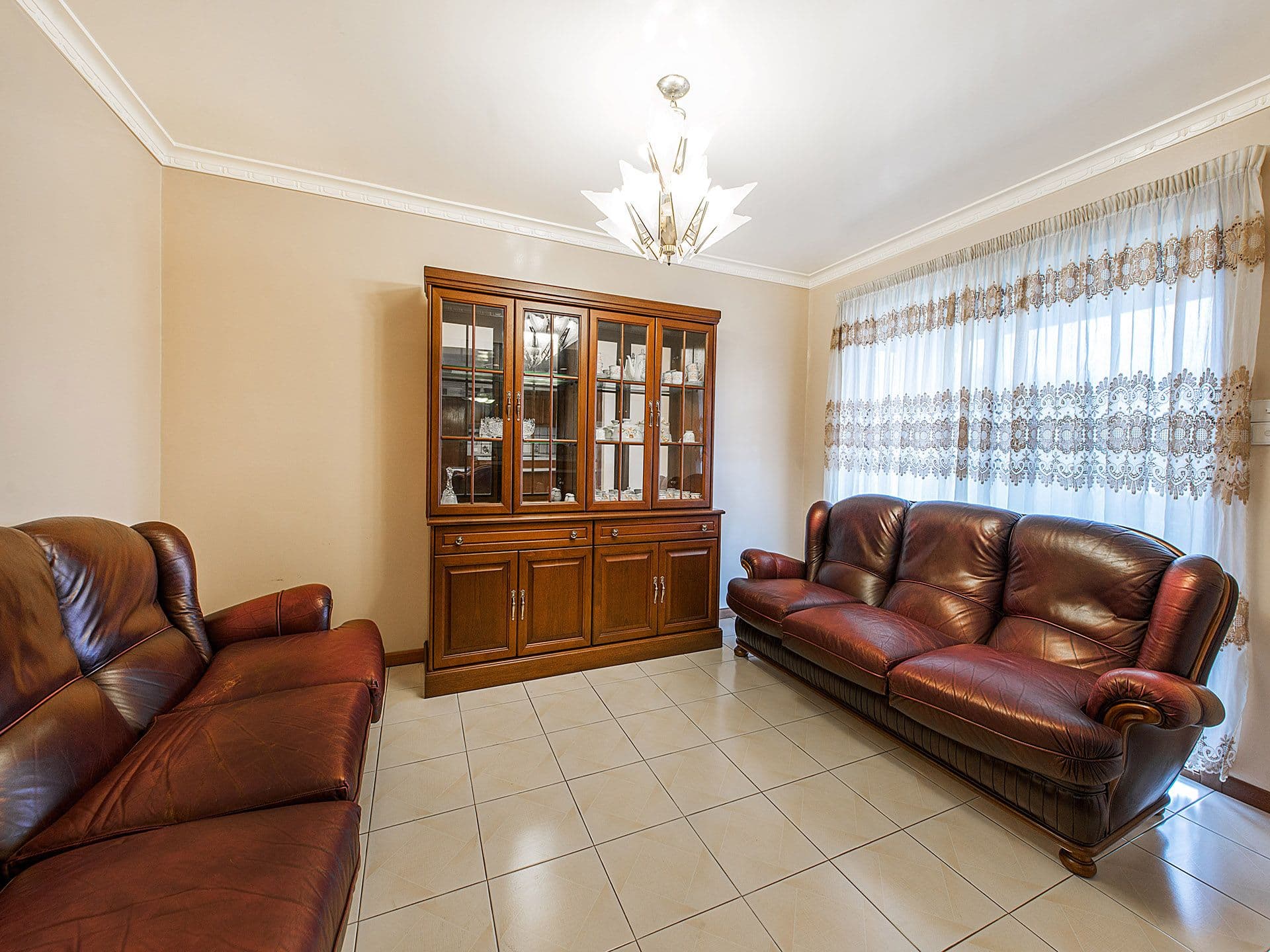 7  Meadowbrook Drive, Wheelers Hill, VIC, 3150, Wheelers Hill - Thumbnail 3