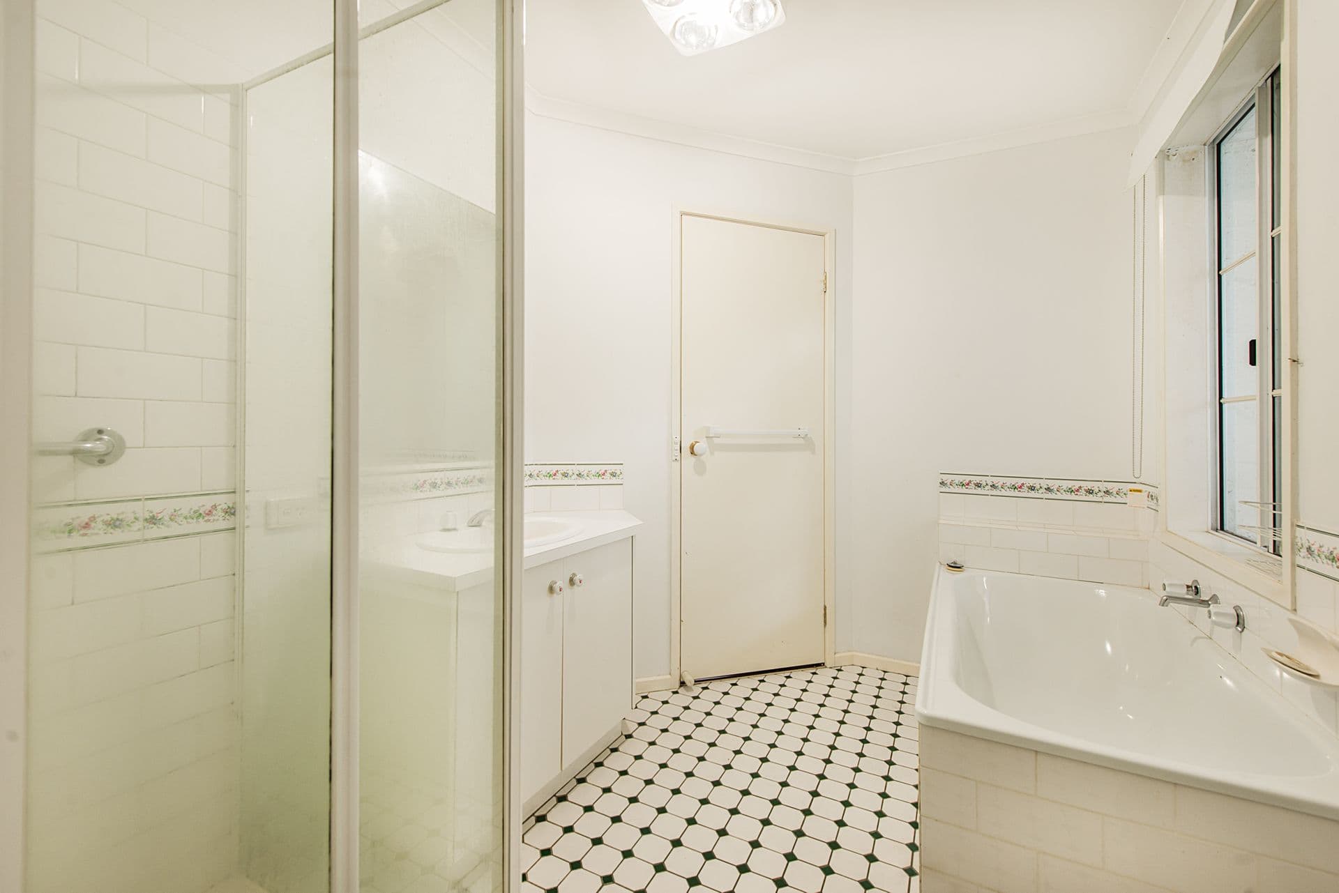 42 Coowarra Way, Berwick, VIC, 3806, Berwick - Thumbnail 5