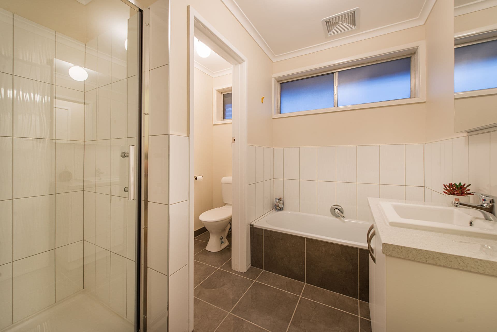 2 Barringun Crescent, Clayton South, VIC, 3169, Clayton South - Thumbnail 5