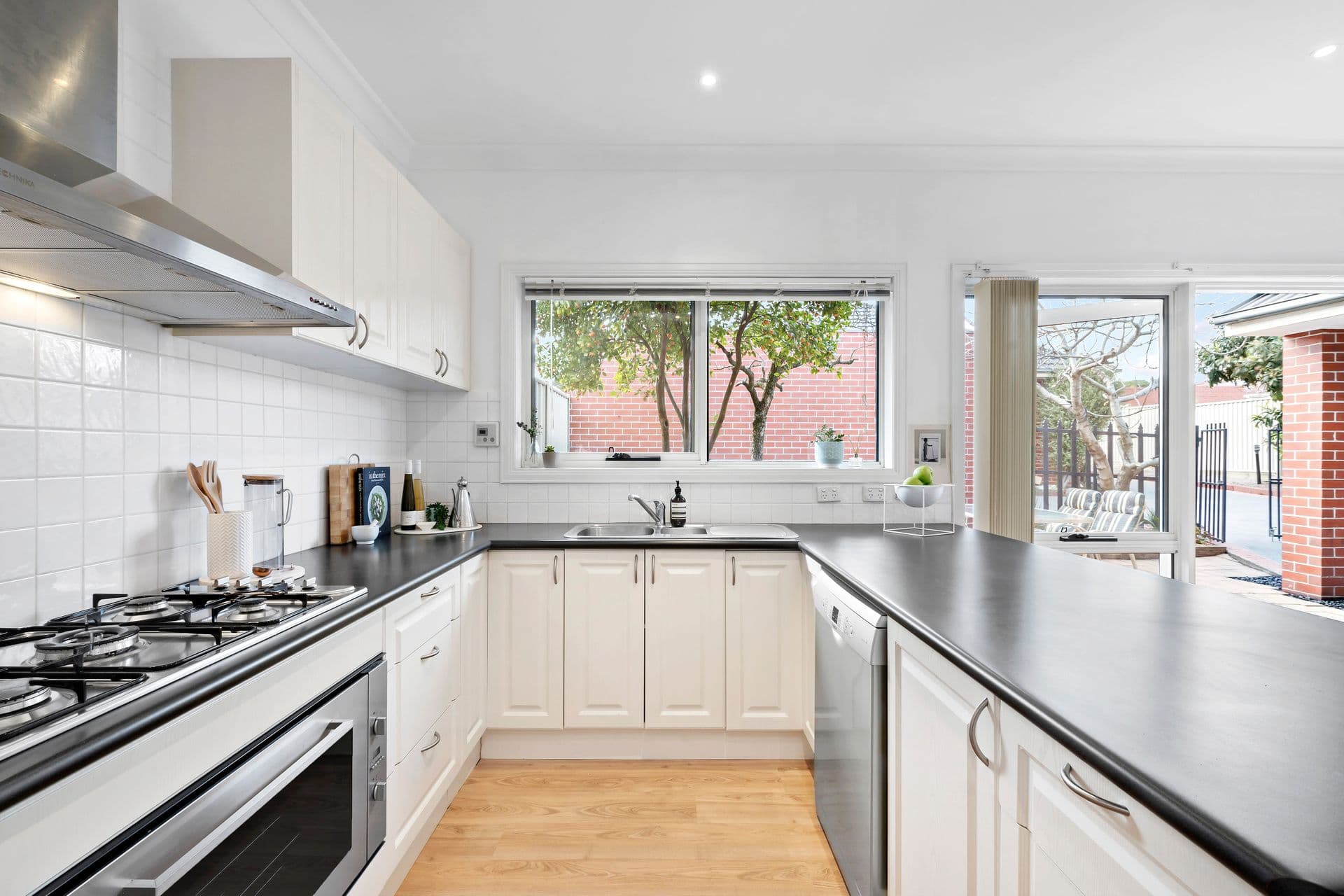 3/36 Lanark Street, Clayton South, VIC, 3169, Clayton South - Thumbnail 3