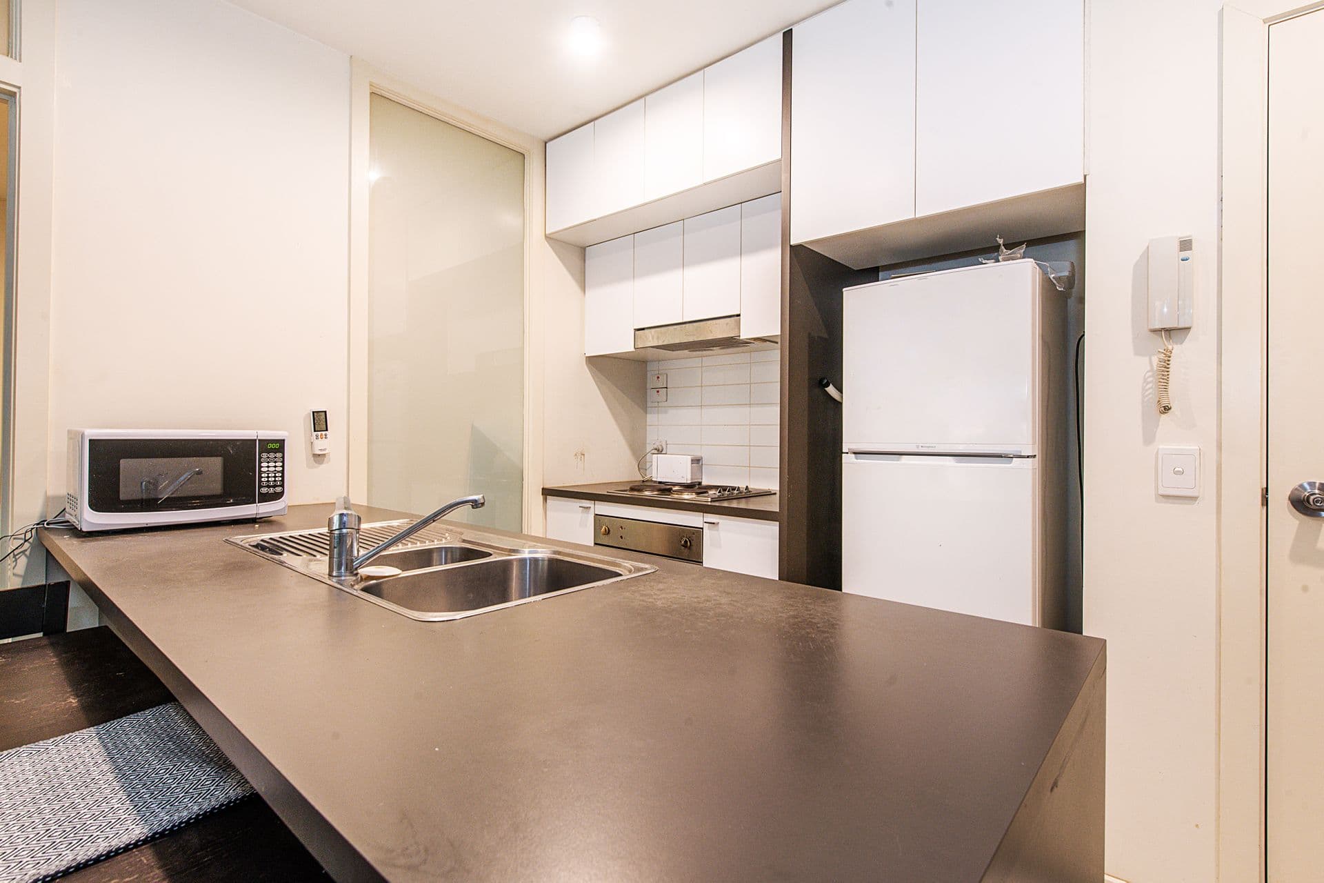 6/1 Greenfield Drive, Clayton, VIC, 3168, Clayton - Thumbnail 4