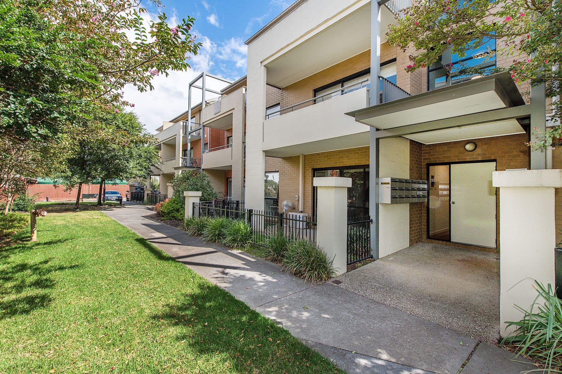 6/1 Greenfield Drive, Clayton, VIC, 3168, Clayton - Image 1