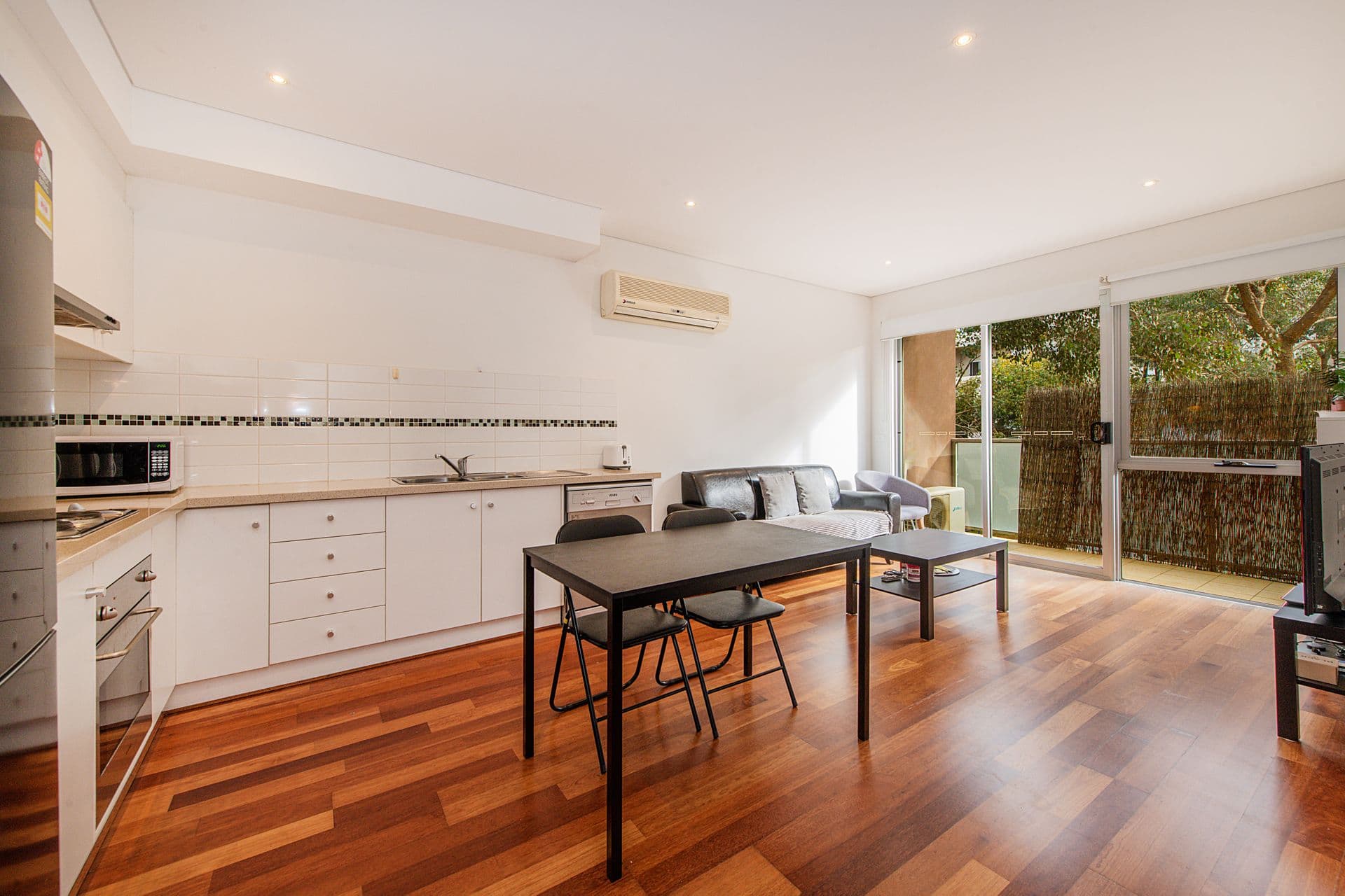 11/213 Normanby Road, Notting Hill, VIC, 3168, Notting Hill - Image 1