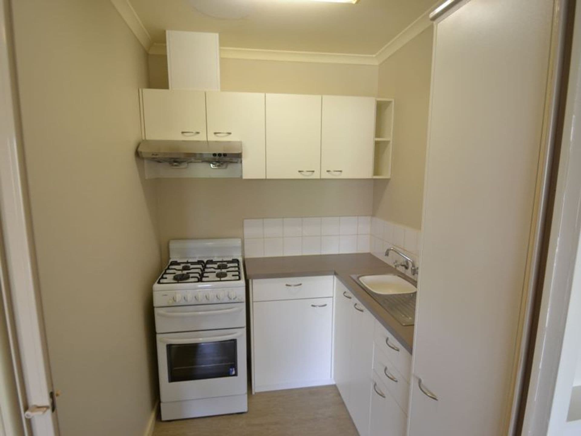 2/7 Anderson Court, Mentone, VIC, 3194, Mentone - Thumbnail 4