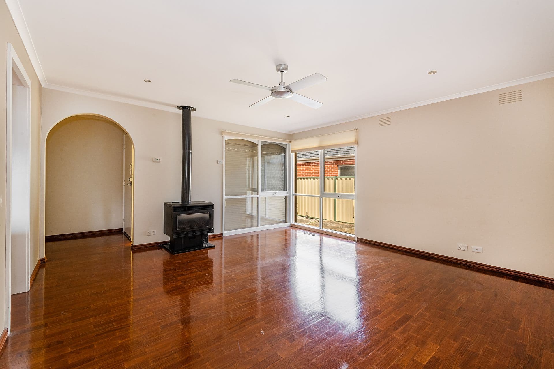 5 Merrigum Crescent, Clarinda, VIC, 3169, Clarinda - Thumbnail 3