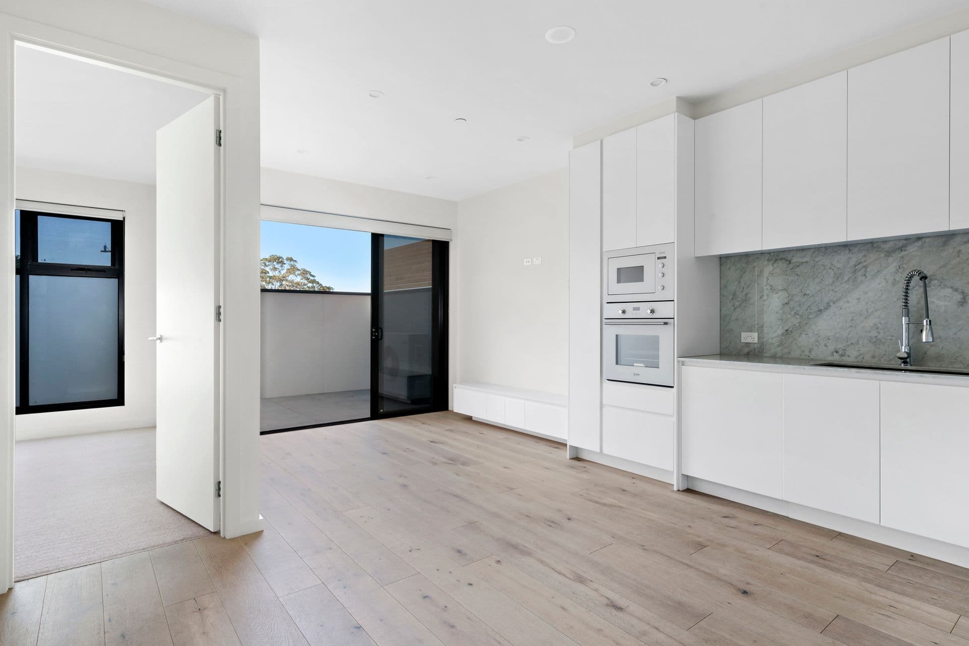 212/15 Maude Street, Cheltenham, VIC, 3192, Cheltenham - Thumbnail 2