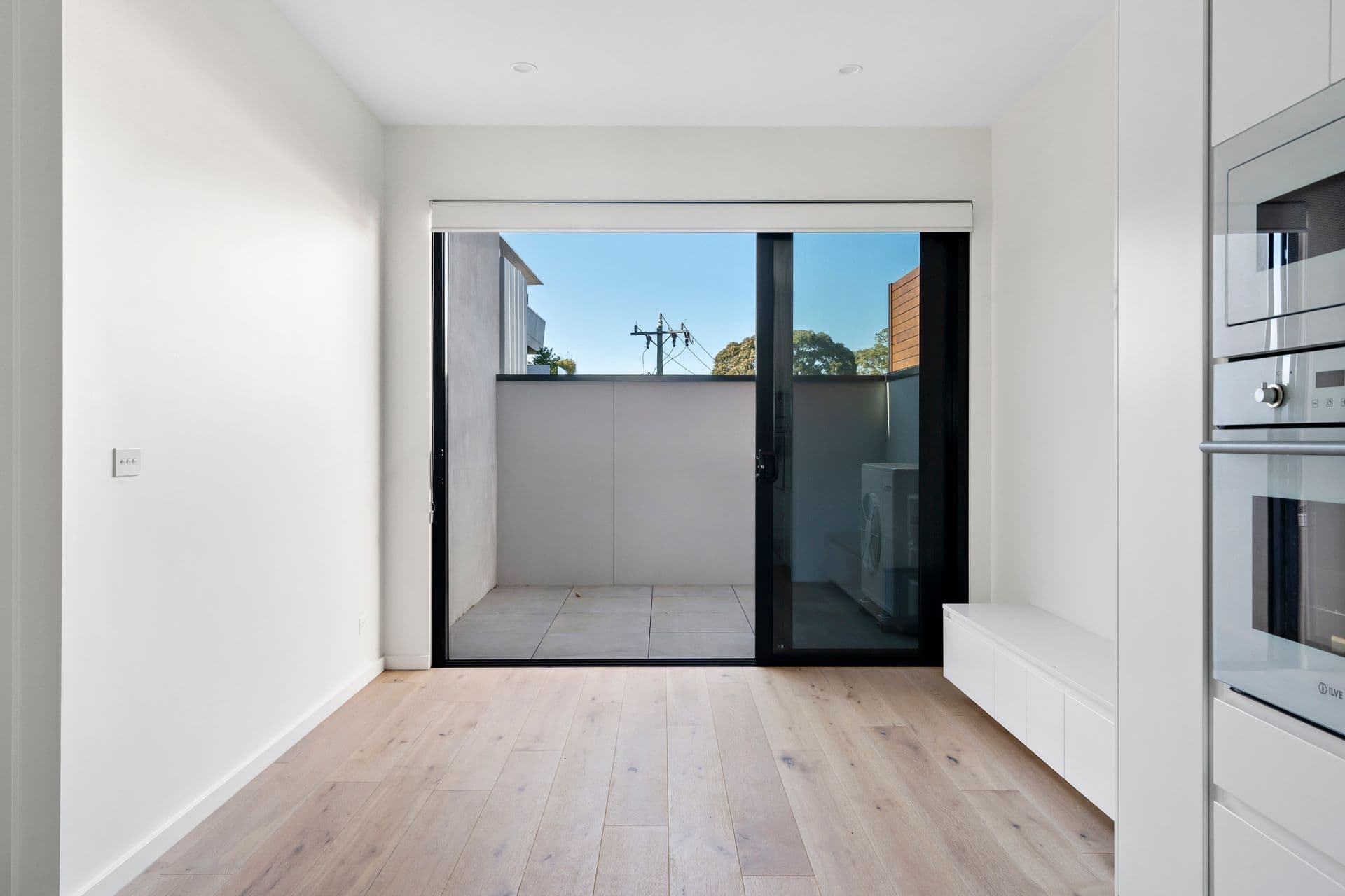 212/15 Maude Street, Cheltenham, VIC, 3192, Cheltenham - Thumbnail 3