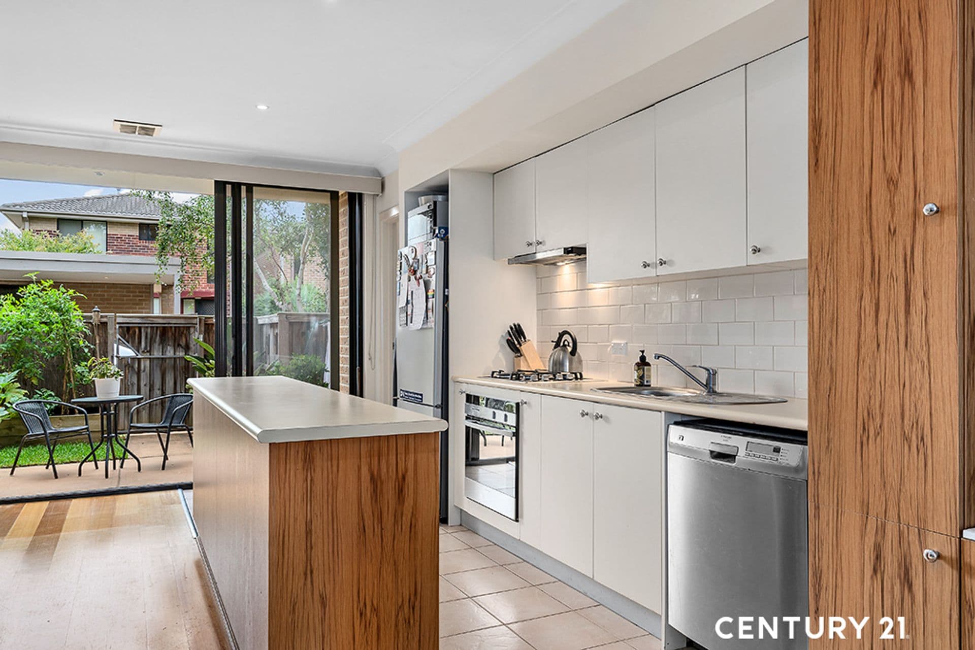 1/9 Rose Street, Clayton, VIC, 3168, Clayton - Thumbnail 2