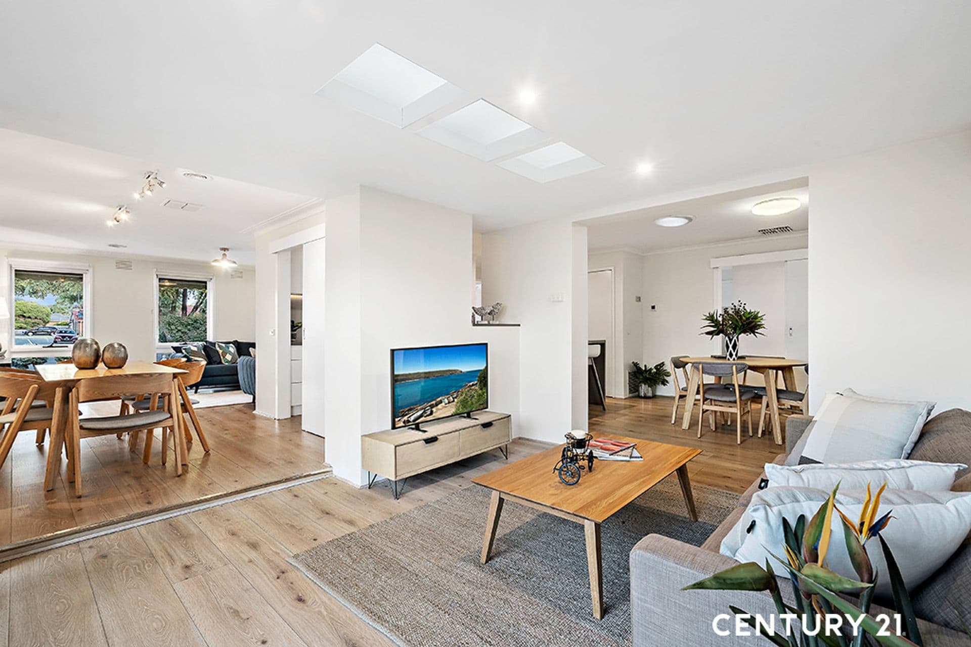 3 Glenys Court, Clarinda, VIC, 3169, Clarinda - Thumbnail 2