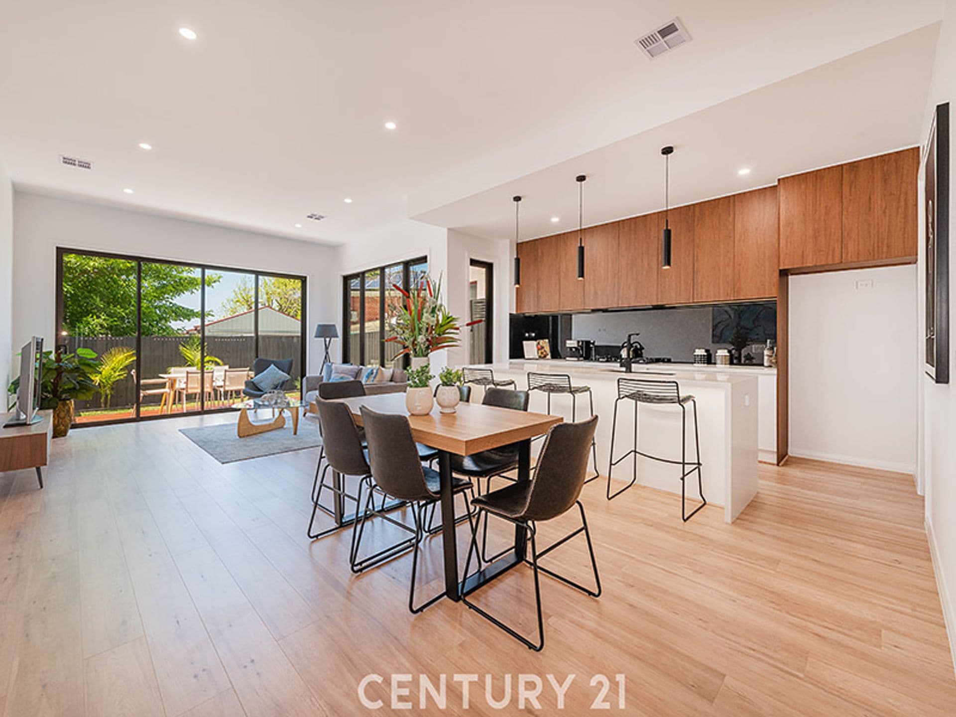 8A Melaleuca Drive, Clarinda, VIC, 3169, Clarinda - Thumbnail 2