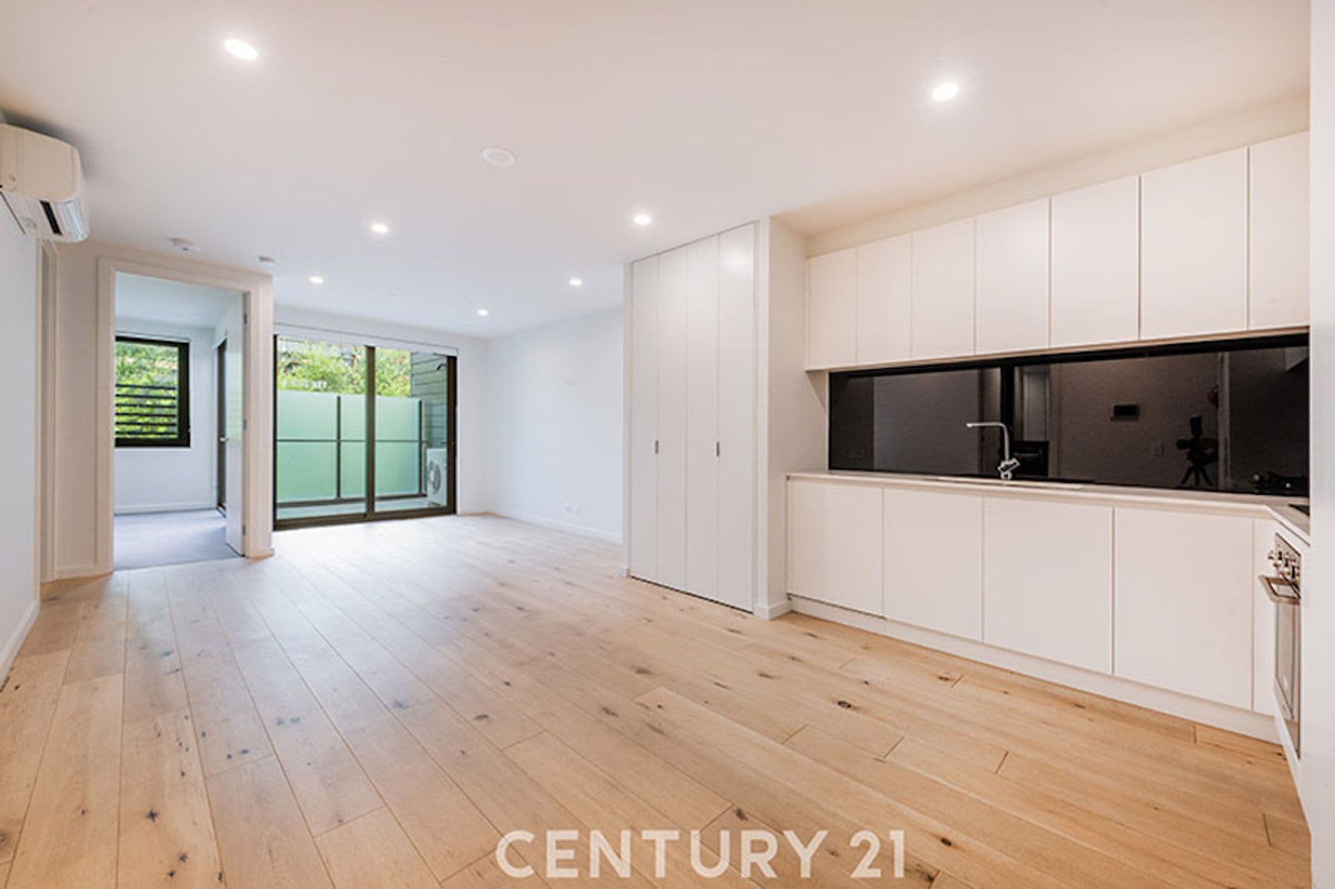 103/14 Elliott Avenue, Carnegie, VIC, 3163, Carnegie - Thumbnail 2