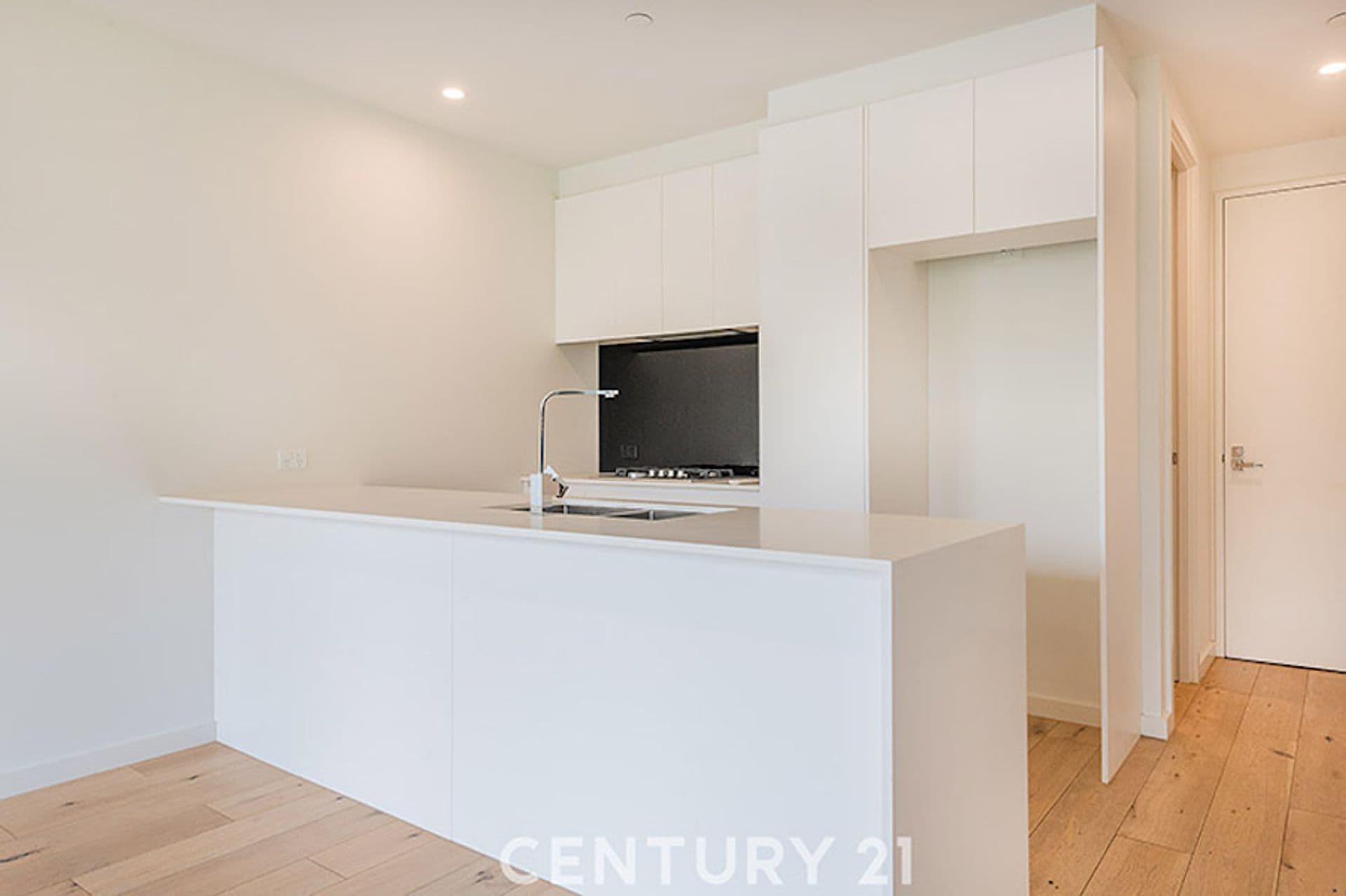 101/14 Elliott Avenue, Carnegie, VIC, 3163, Carnegie - Thumbnail 2