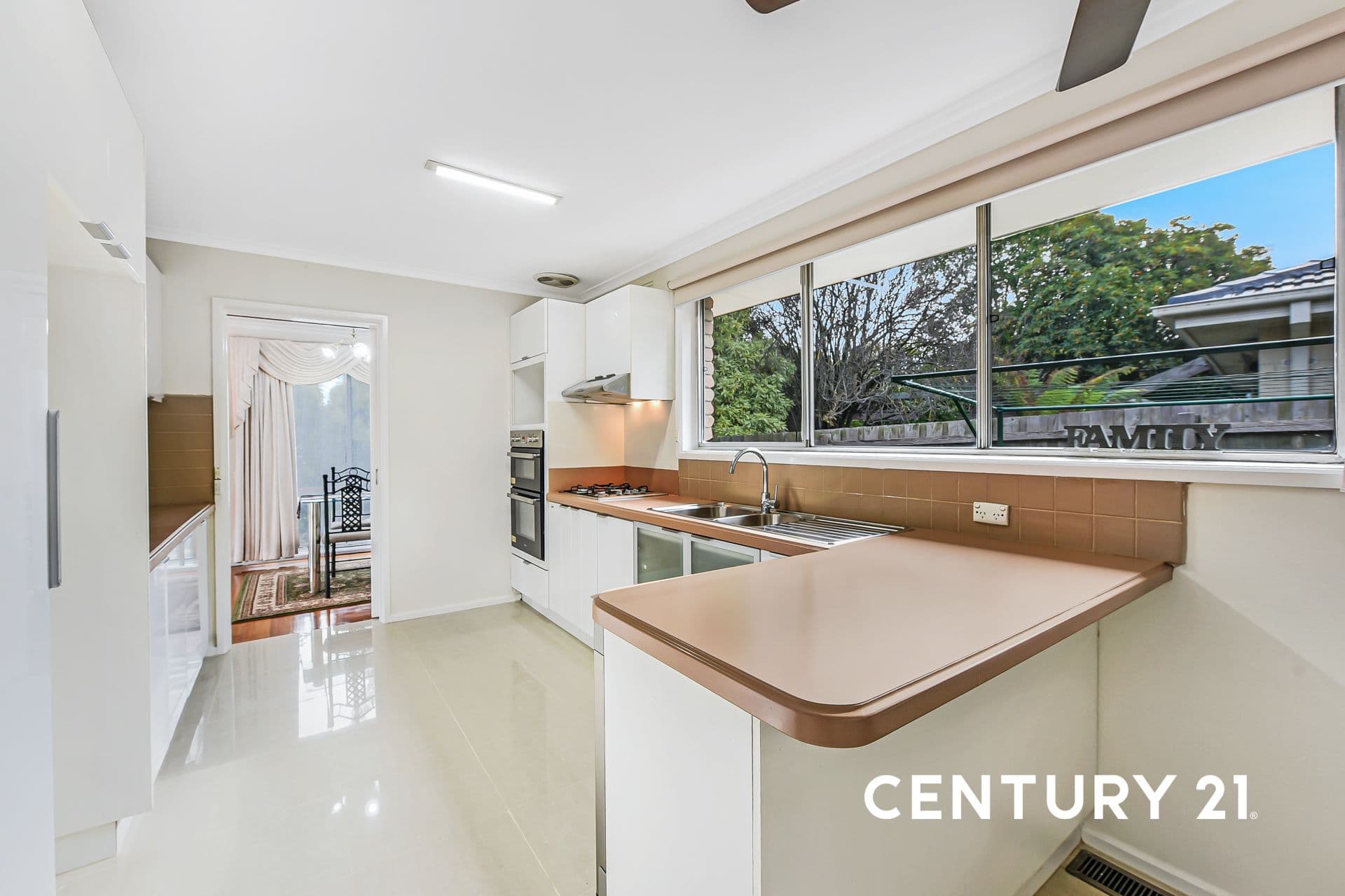 77 Tiverton Drive, Mulgrave, VIC, 3170, Mulgrave - Thumbnail 4