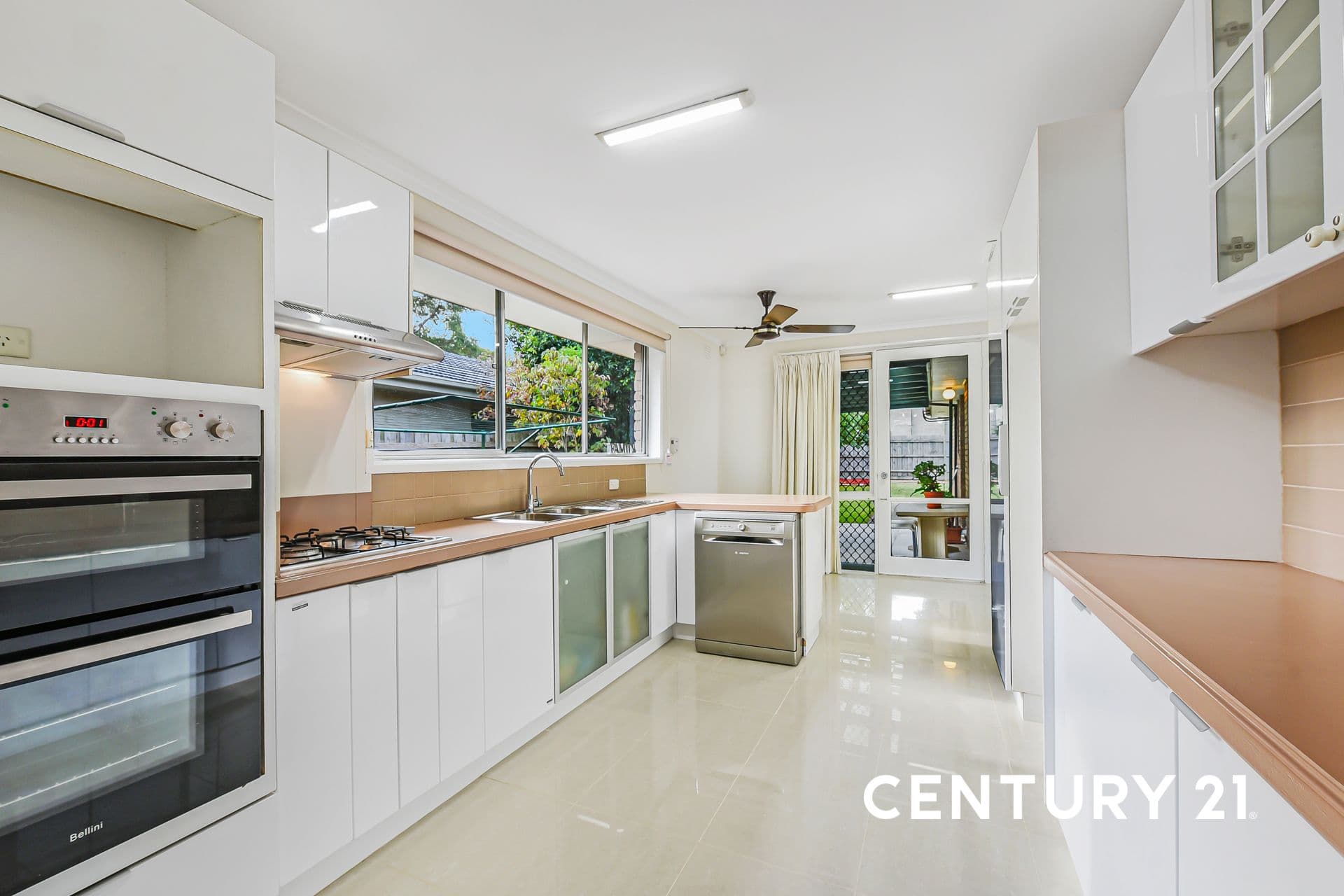 77 Tiverton Drive, Mulgrave, VIC, 3170, Mulgrave - Thumbnail 5